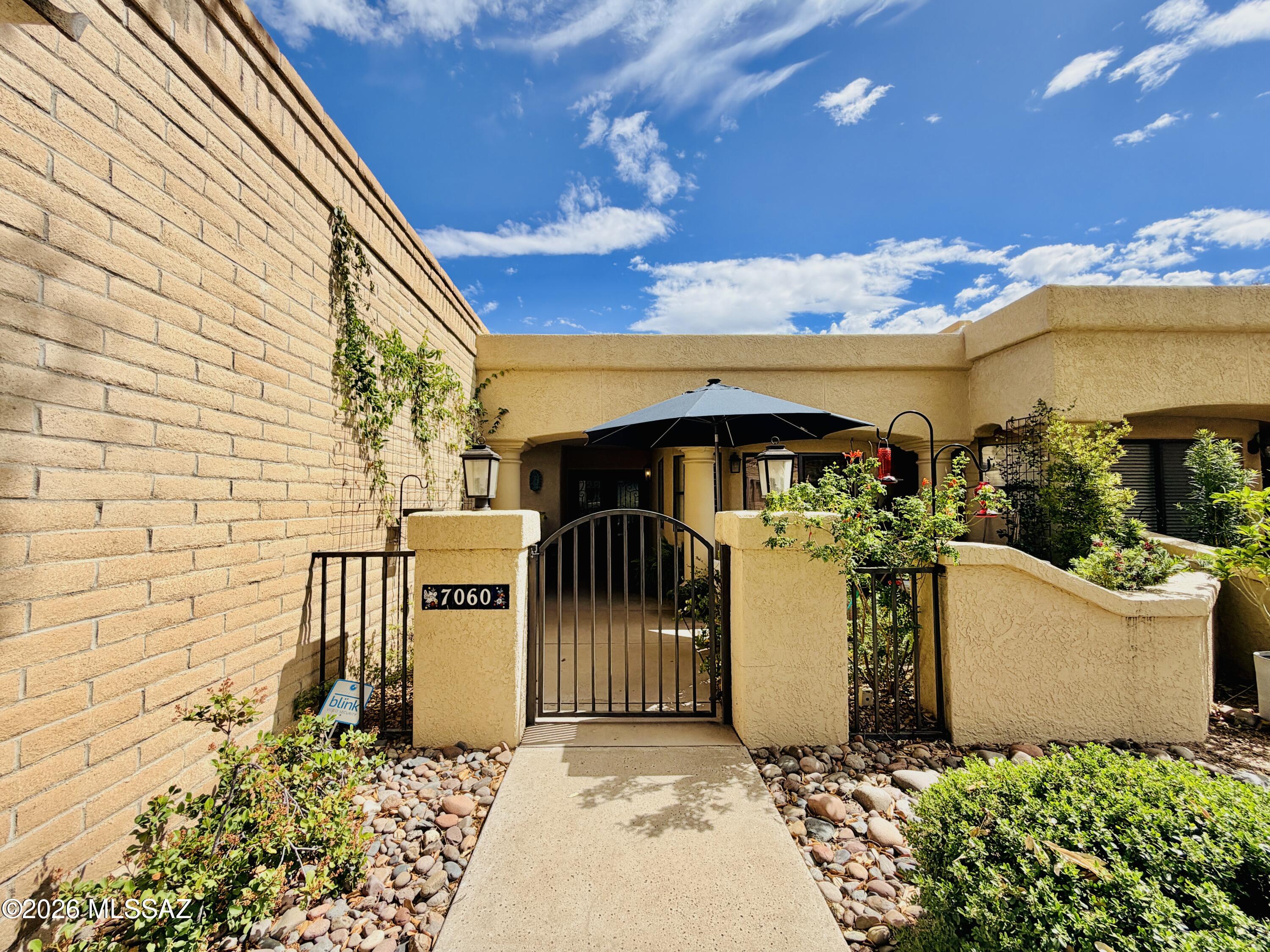 Riverbend - Sabino Canyon Road  (1-97) - Residential Lease