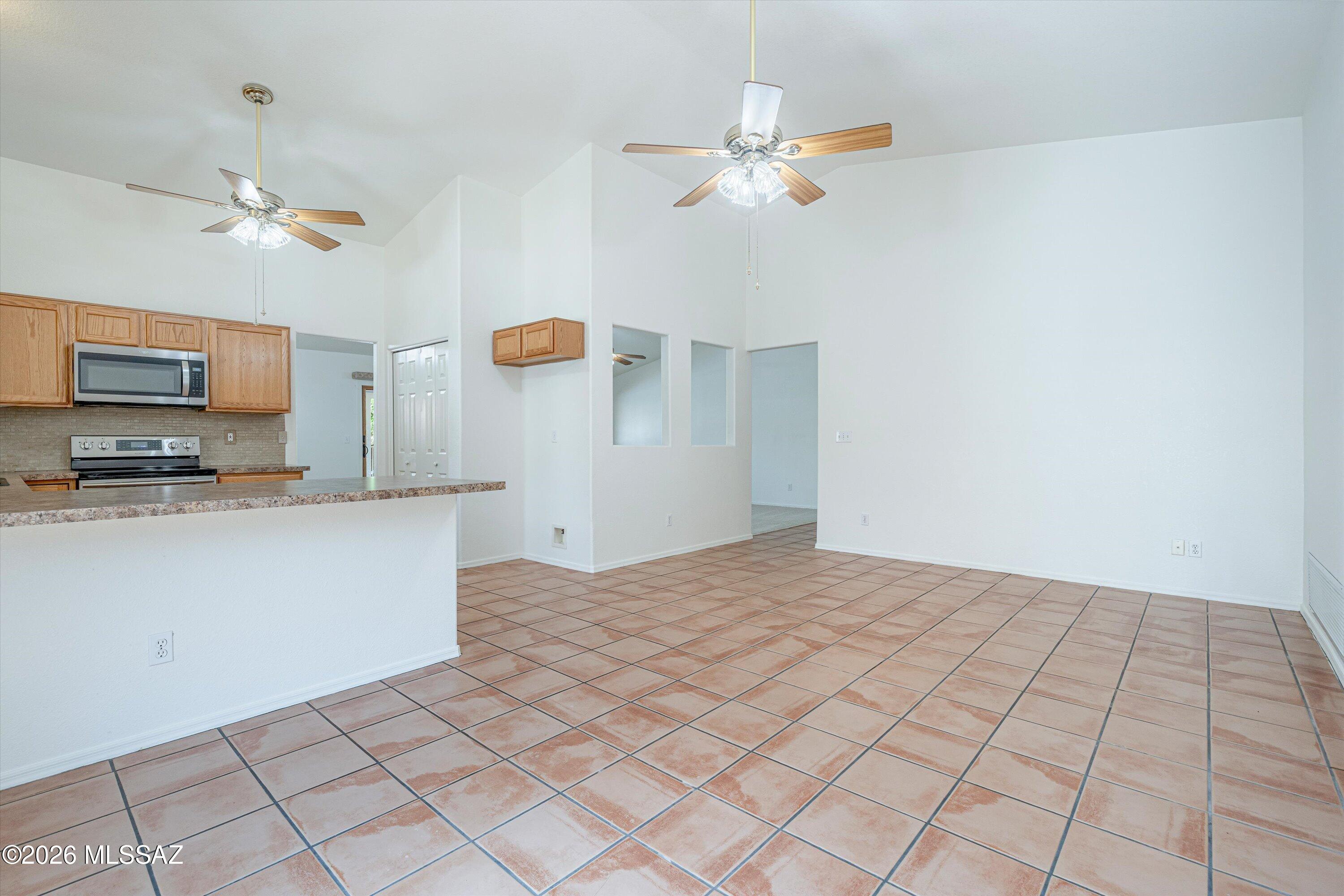 Hacienda Del Oro (1-78) - Residential