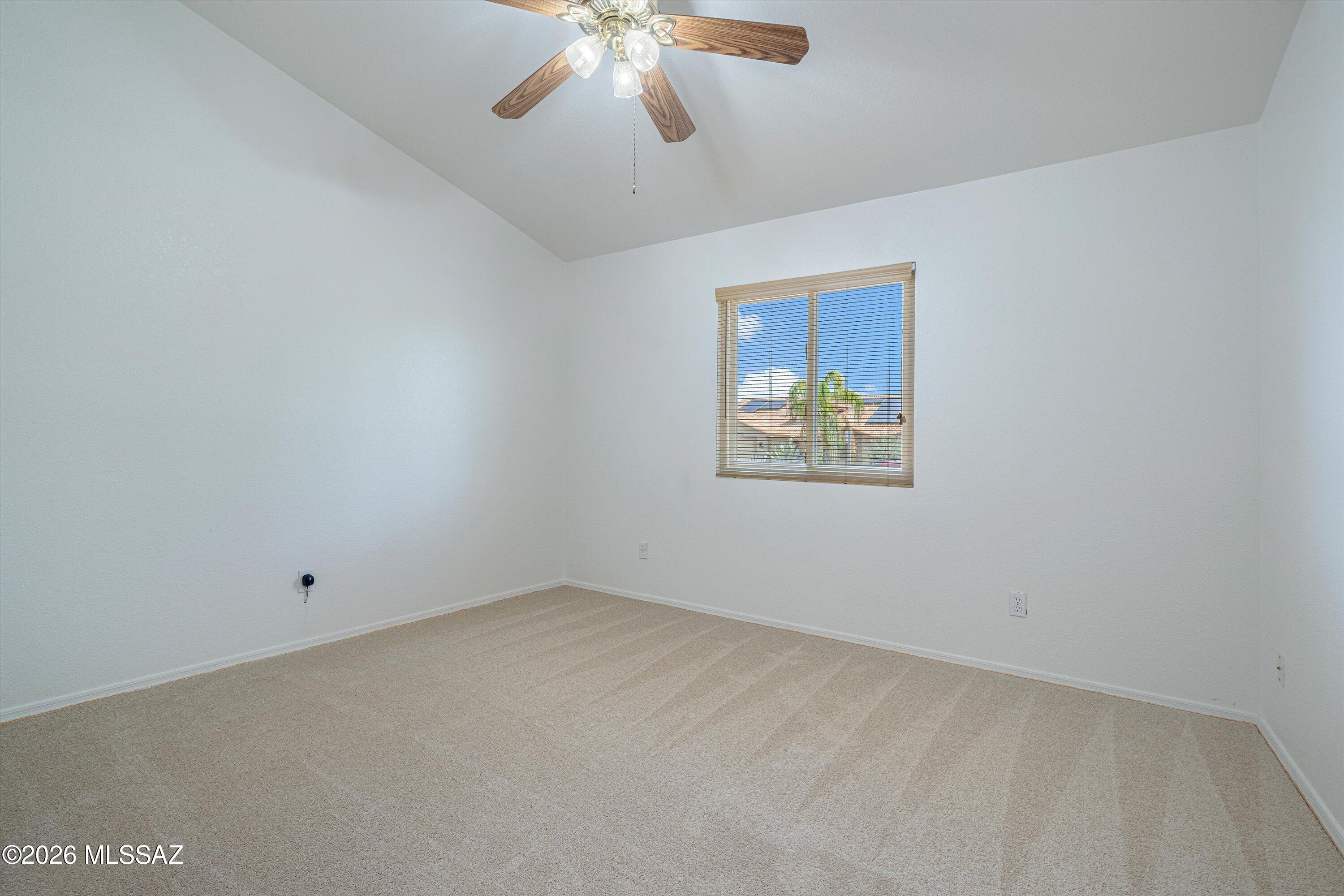 Hacienda Del Oro (1-78) - Residential