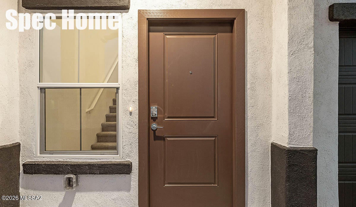 Entranda Del Toro - Residential