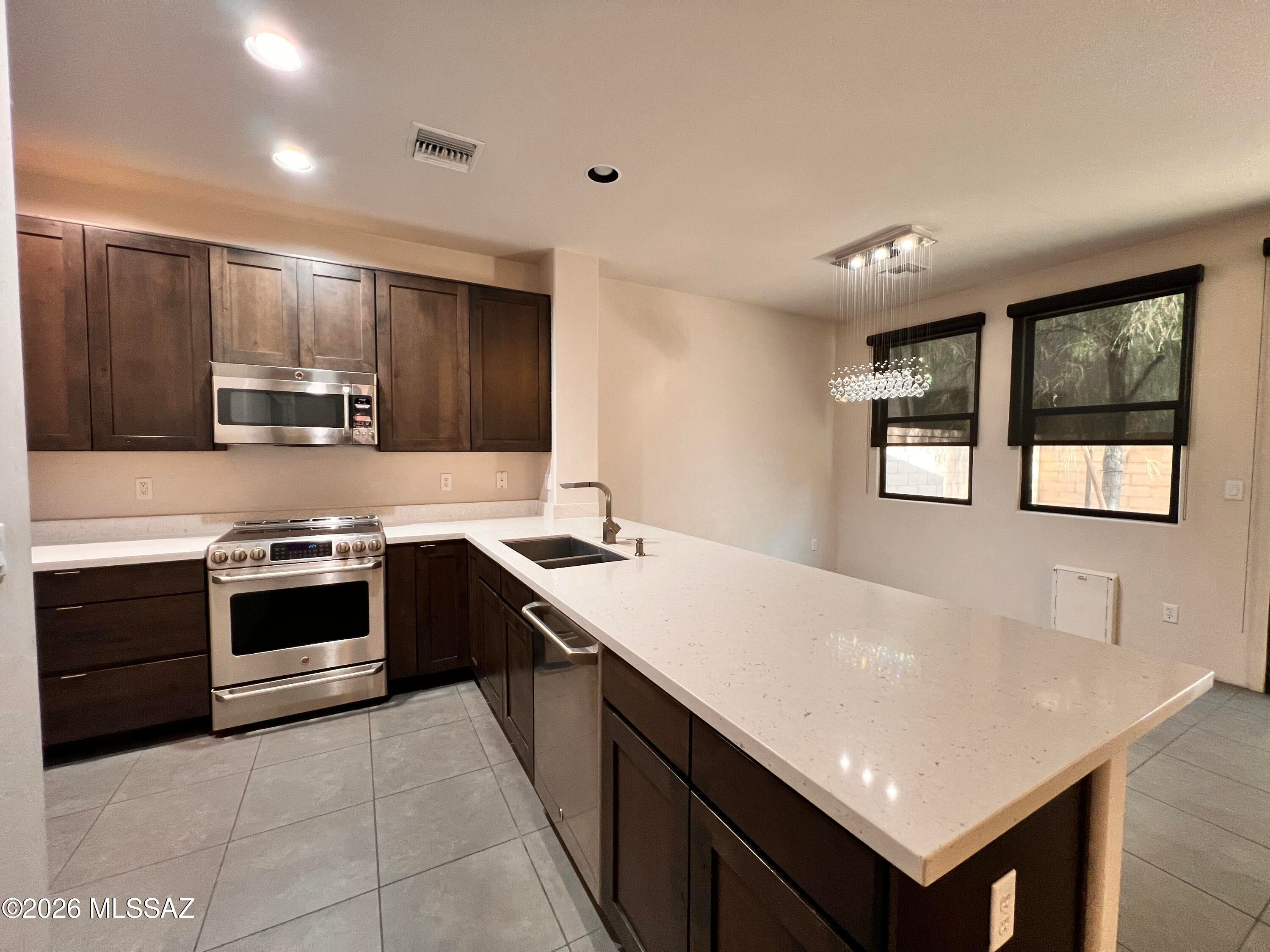 Miramonte at the River (1-163) - Residential Lease