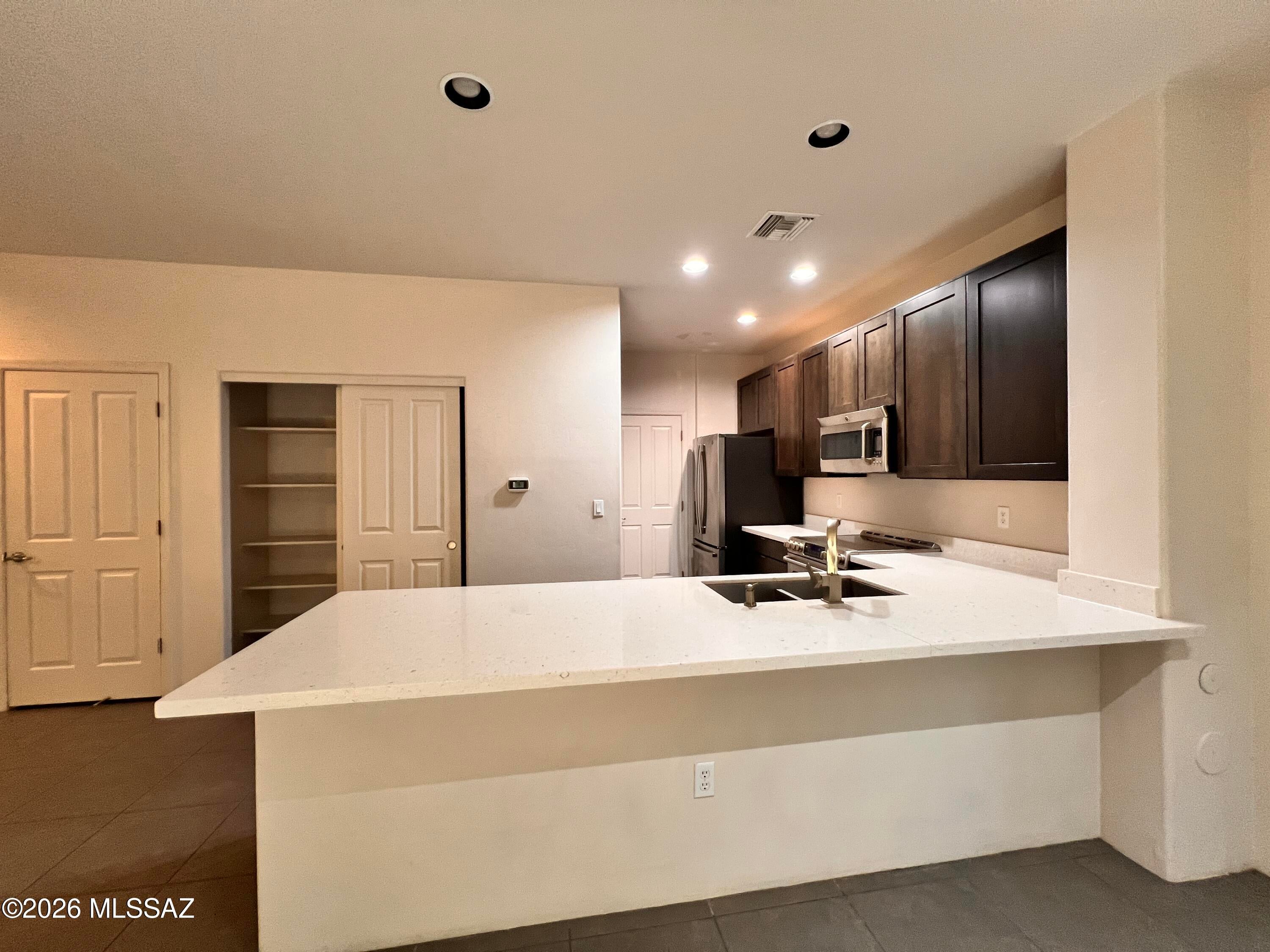 Miramonte at the River (1-163) - Residential Lease