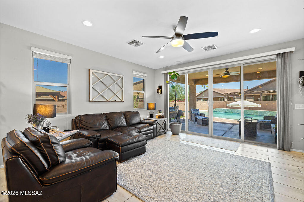 La Estancia De Tucson (1-330) - Residential
