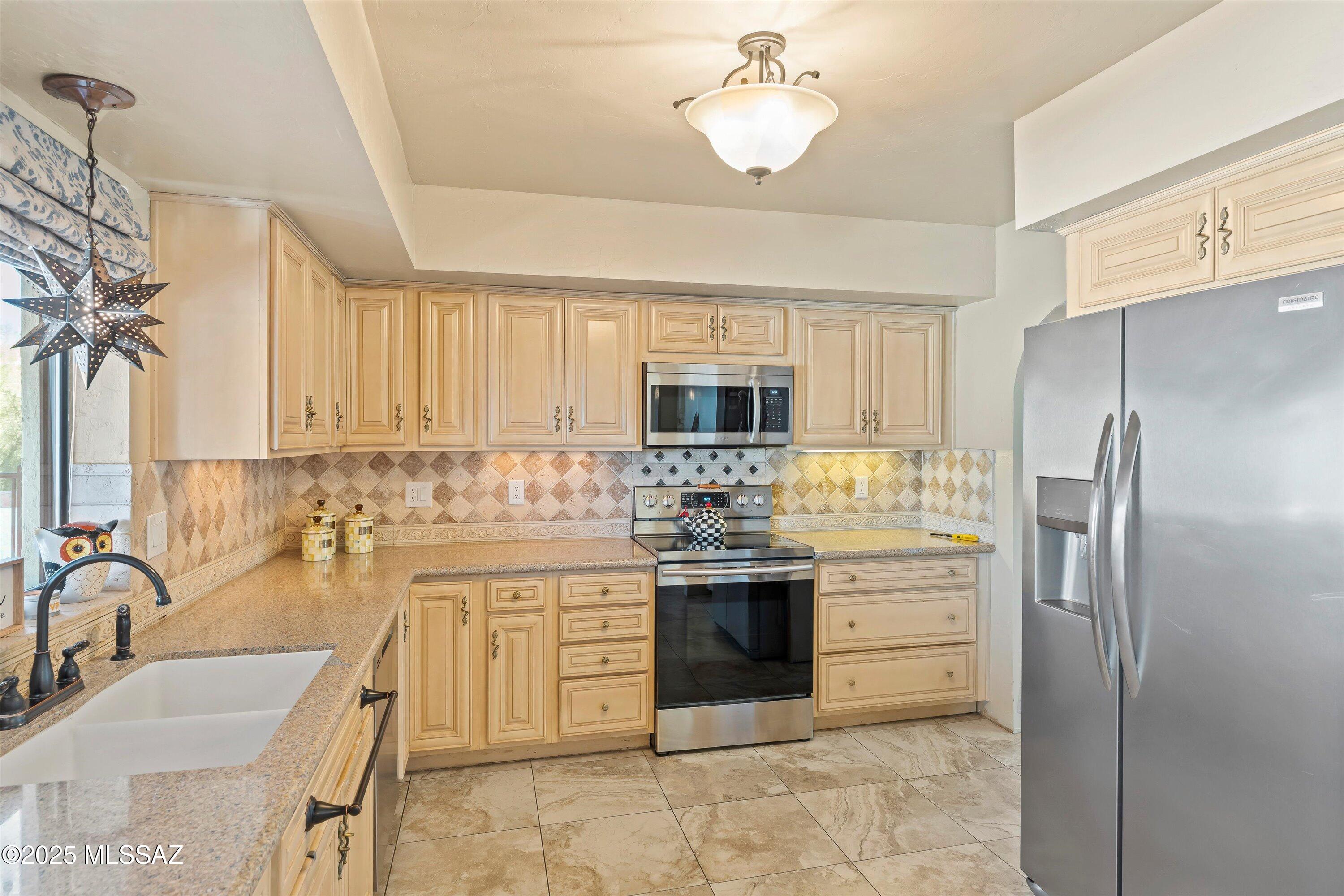Rio Verde Vista (1-58) - Residential