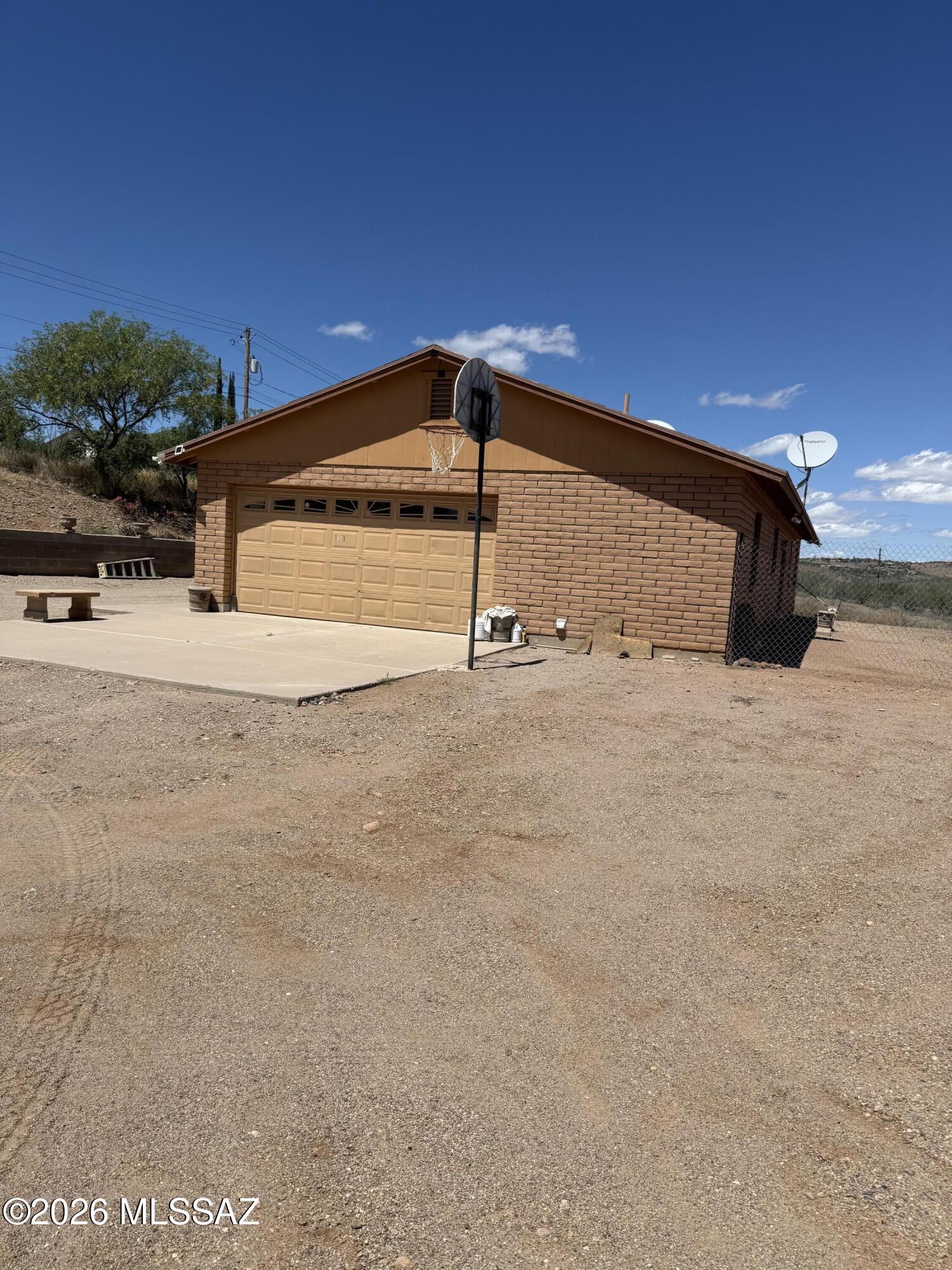 Breathtaking mountain view this 3bedroom 
2bath home ready to be your home.
This house is nestled in a serene setting this house delivers privacy, tranquility you have been dreaming of