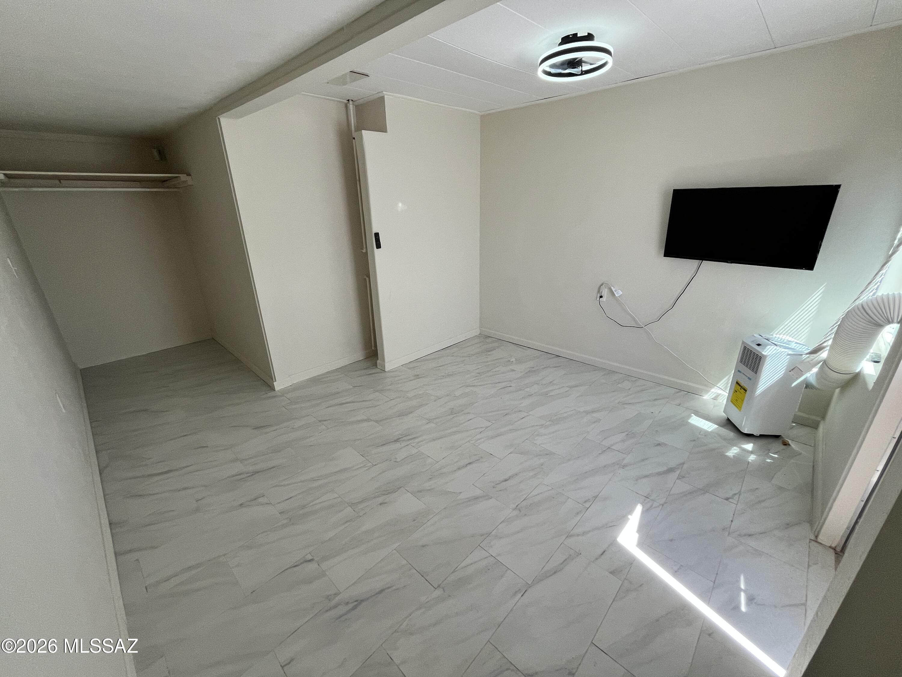 Catalina - Residential Lease
