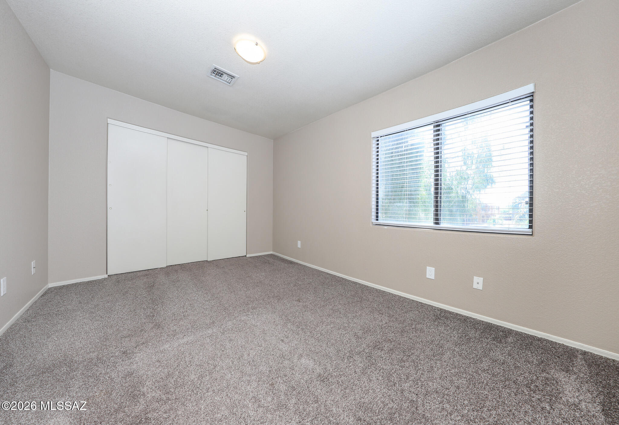 Mountain View Condos. (1-76) - Residential Lease