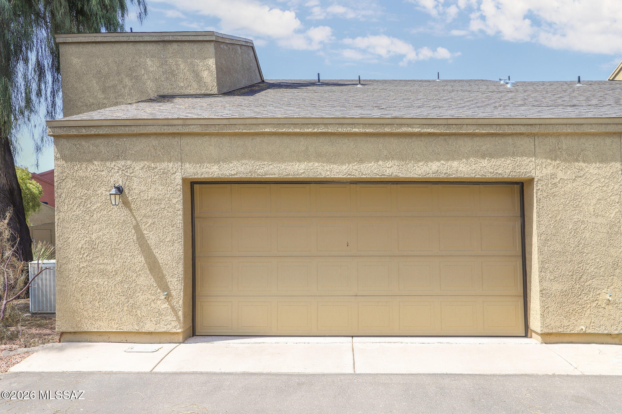 Mountain View Condos. (1-76) - Residential Lease