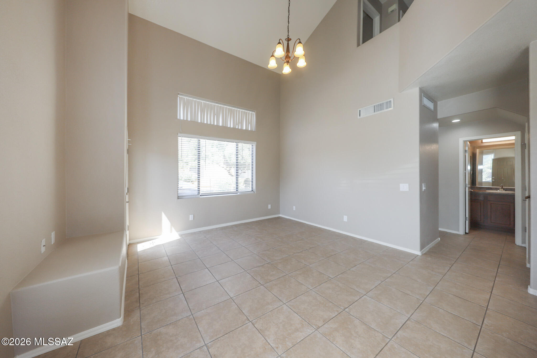 Mountain View Condos. (1-76) - Residential Lease