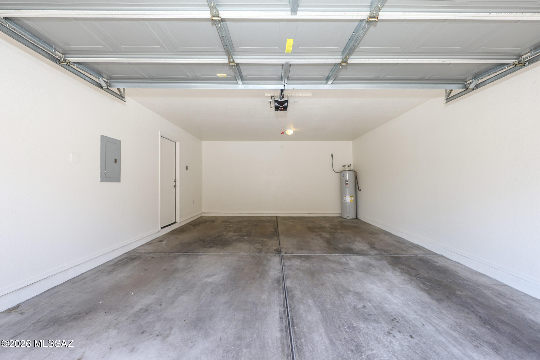 Mountain View Condos. (1-76) - Residential Lease