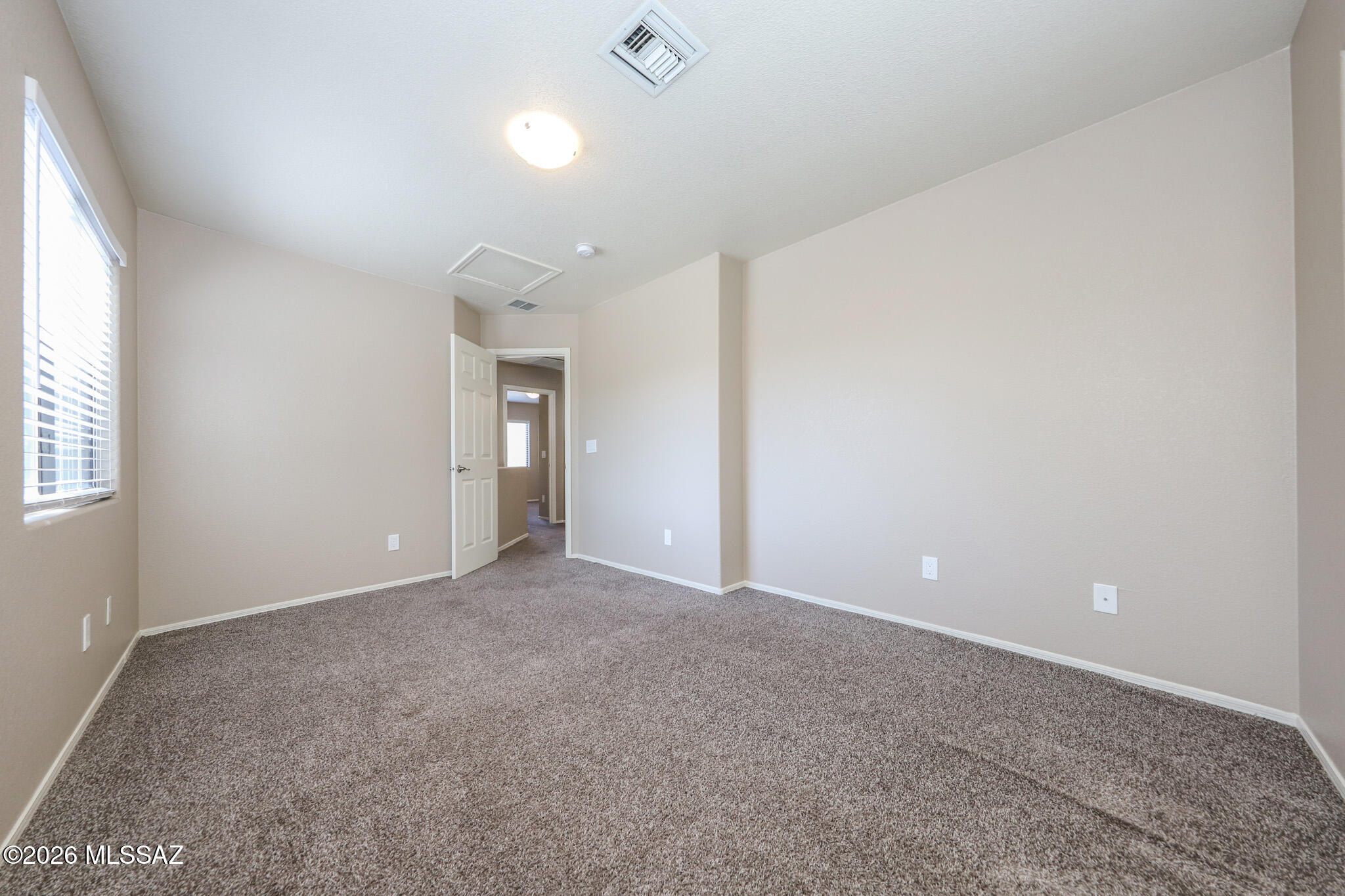 Mountain View Condos. (1-76) - Residential Lease