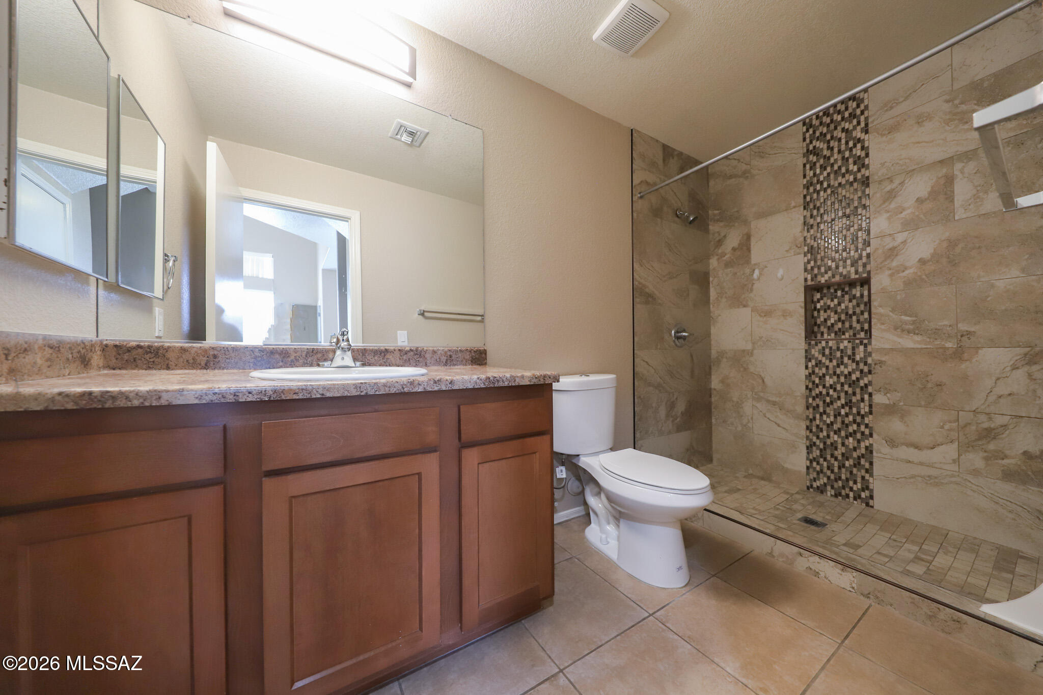 Mountain View Condos. (1-76) - Residential Lease