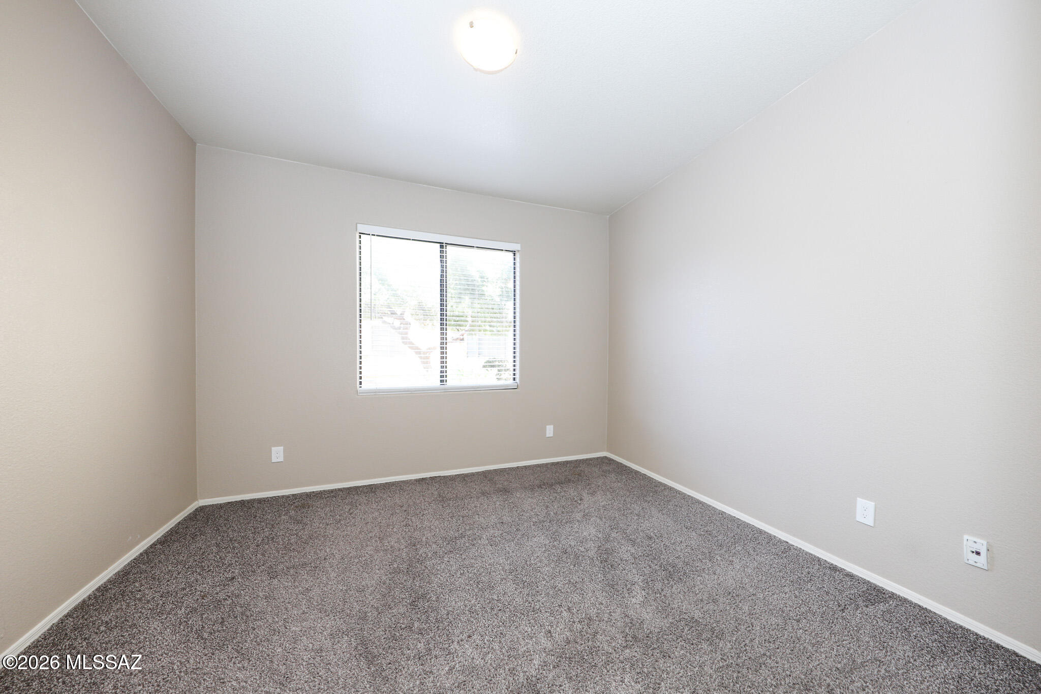 Mountain View Condos. (1-76) - Residential Lease
