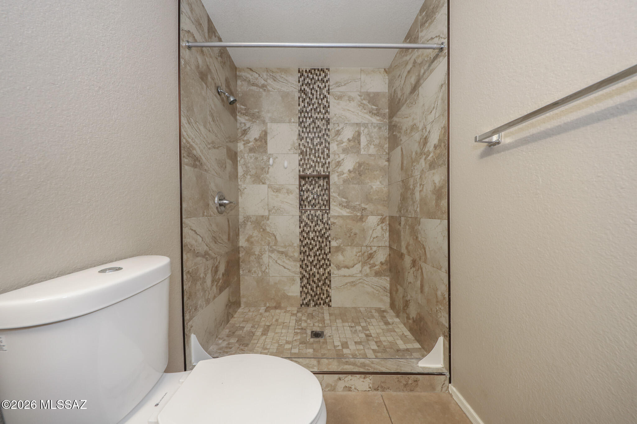 Mountain View Condos. (1-76) - Residential Lease