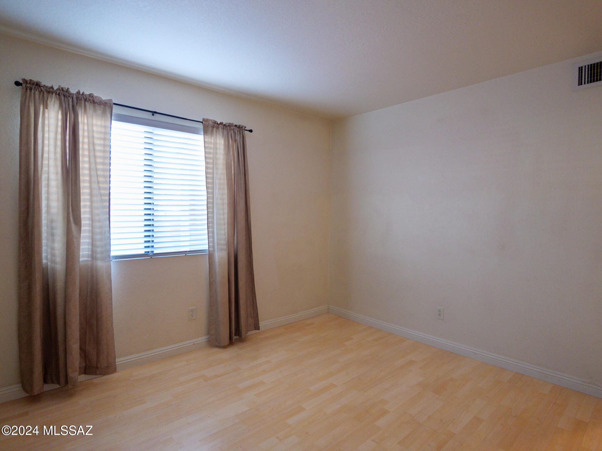 Ventana Vista Condominiums - Residential Lease