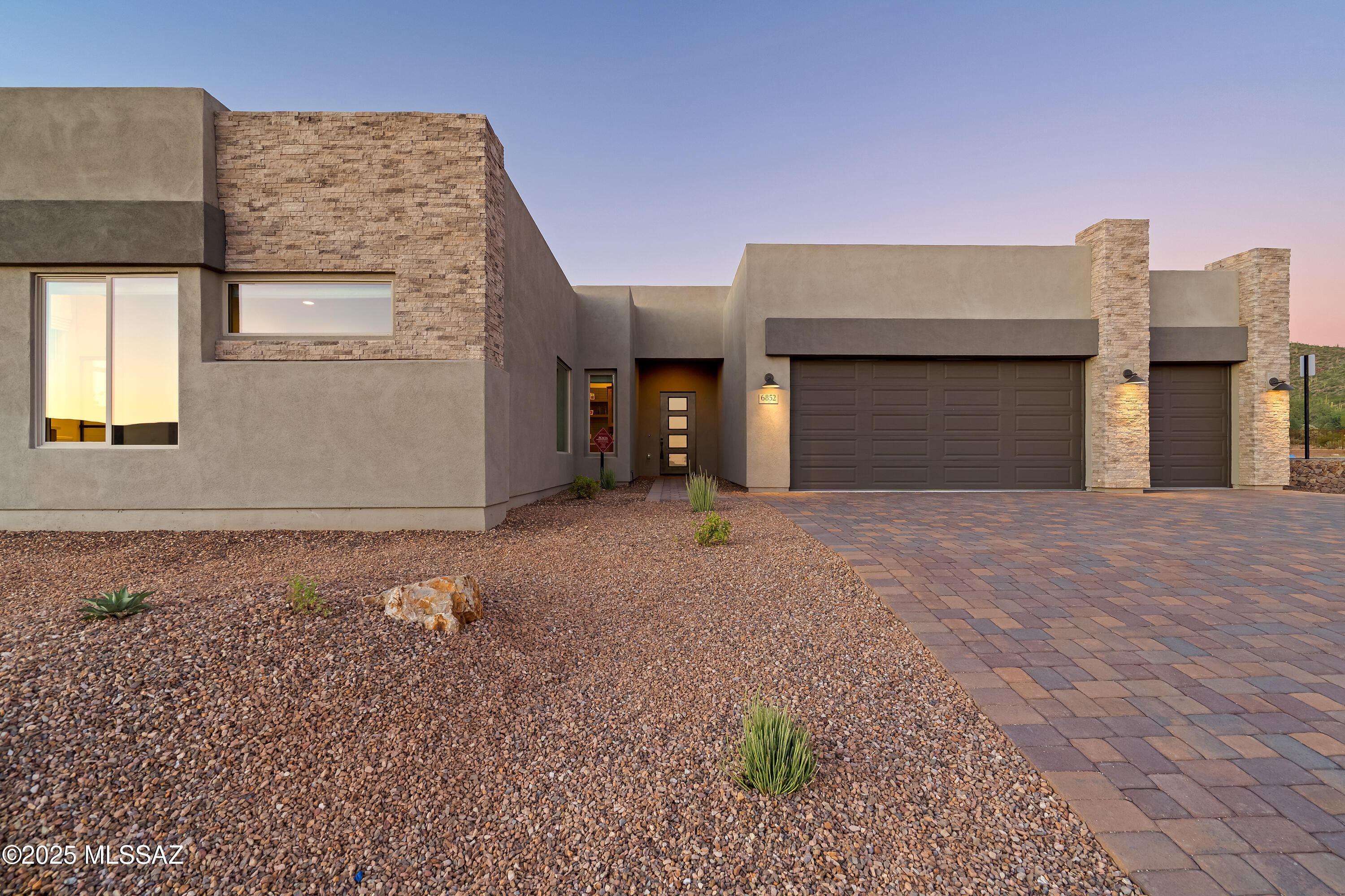 Boulder Bridge Pass III At Dove Mountain SQ20143000307 - Residential
