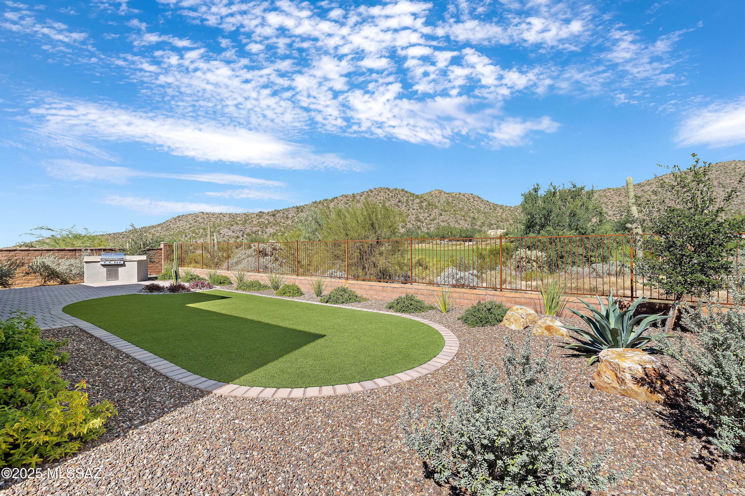 Boulder Bridge Pass III At Dove Mountain SQ20143000307 - Residential