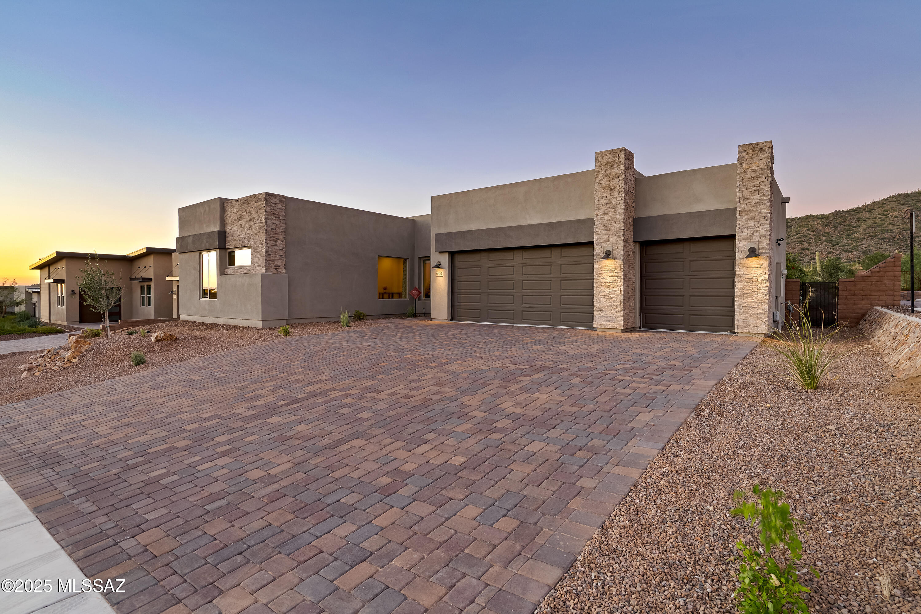 Boulder Bridge Pass III At Dove Mountain SQ20143000307 - Residential