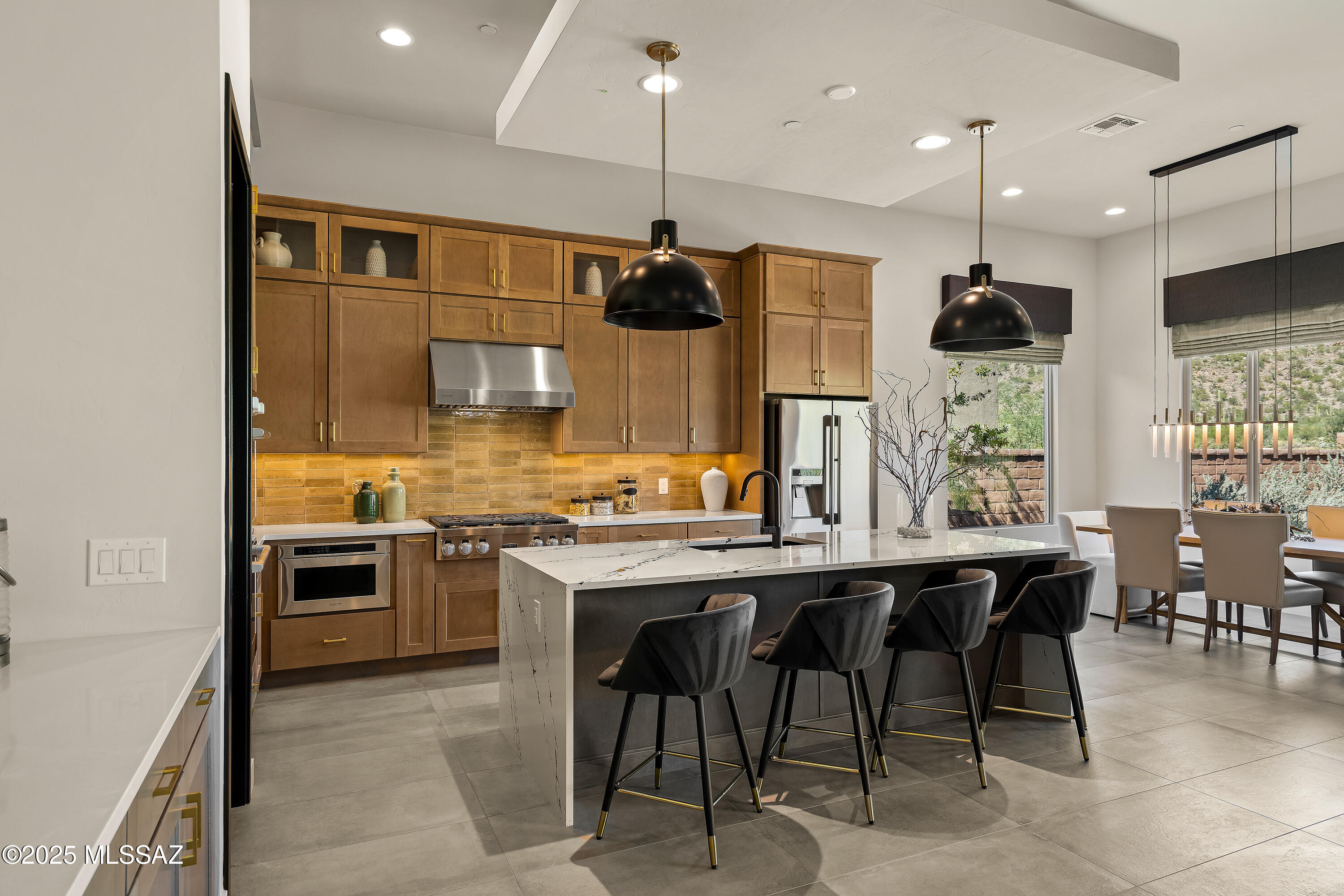 Boulder Bridge Pass III At Dove Mountain SQ20143000307 - Residential