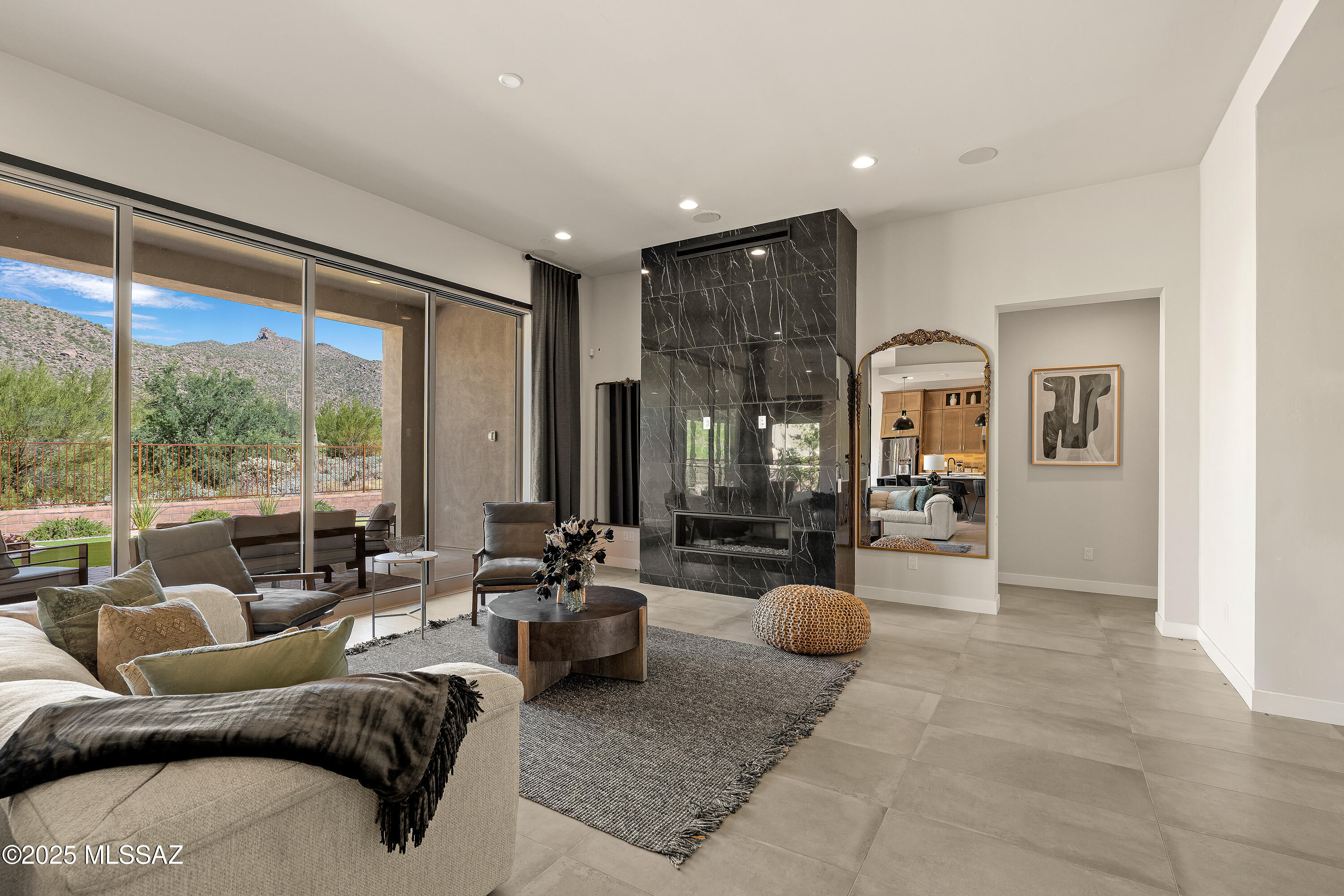 Boulder Bridge Pass III At Dove Mountain SQ20143000307 - Residential