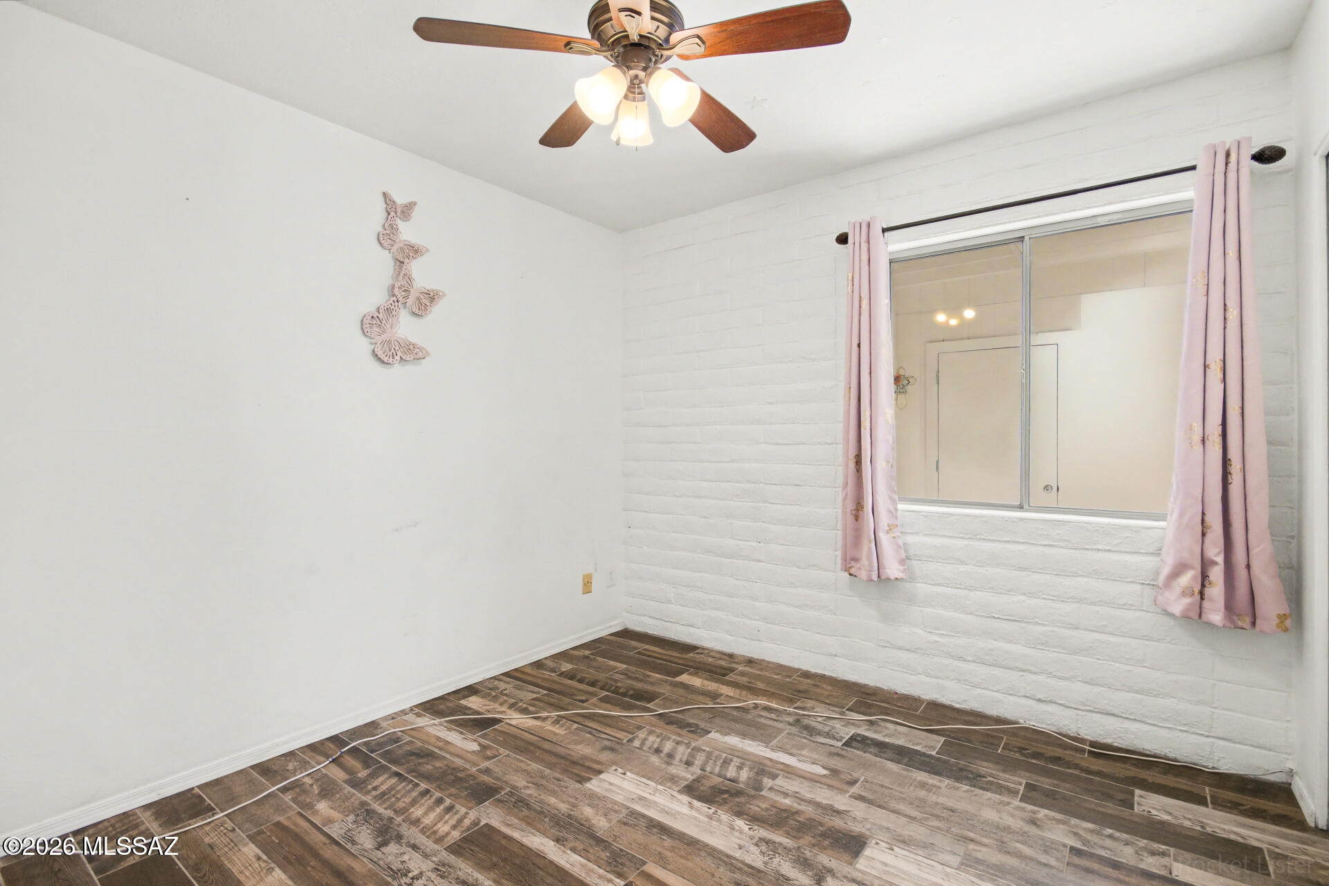 Broadway East (254-390) - Residential