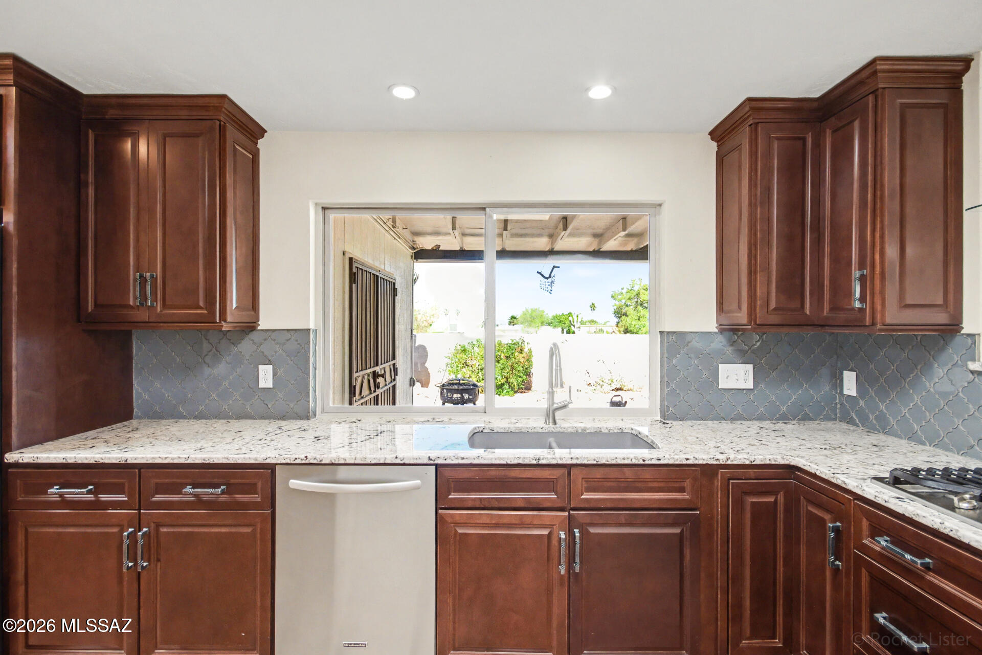 Broadway East (254-390) - Residential