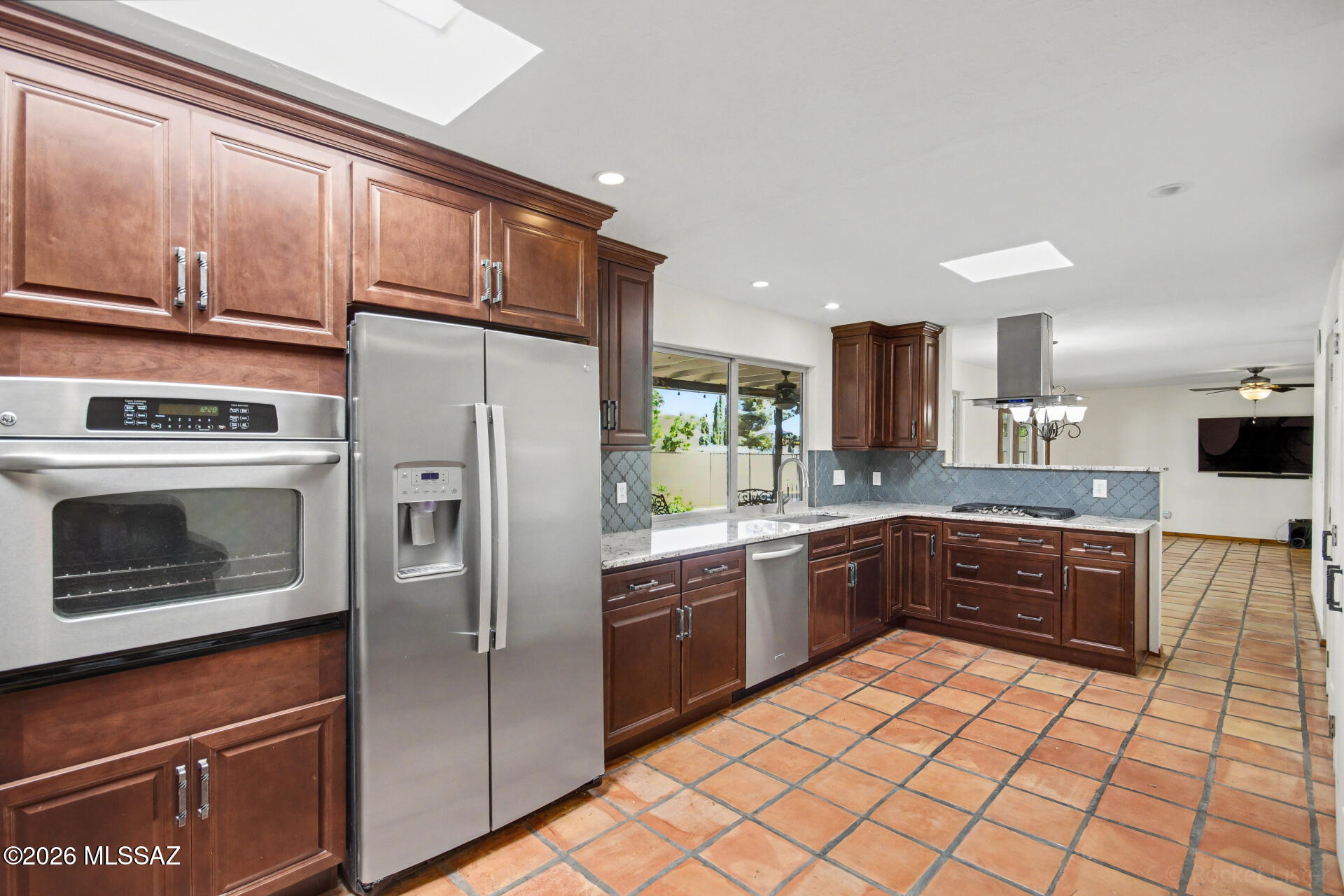 Broadway East (254-390) - Residential