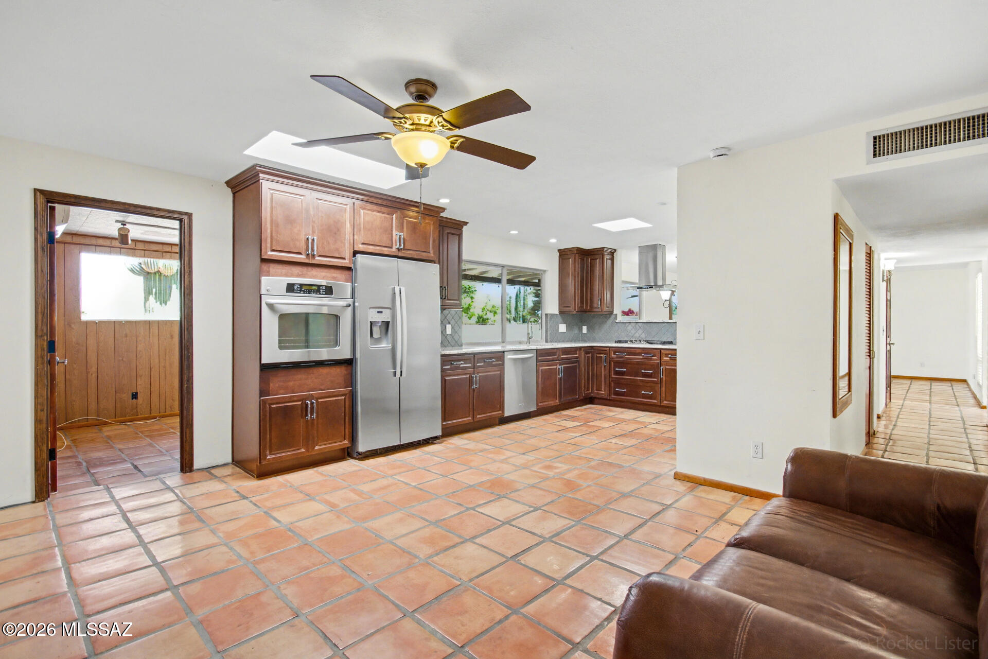 Broadway East (254-390) - Residential
