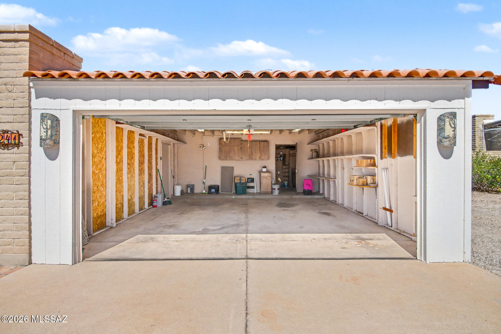 Broadway East (254-390) - Residential