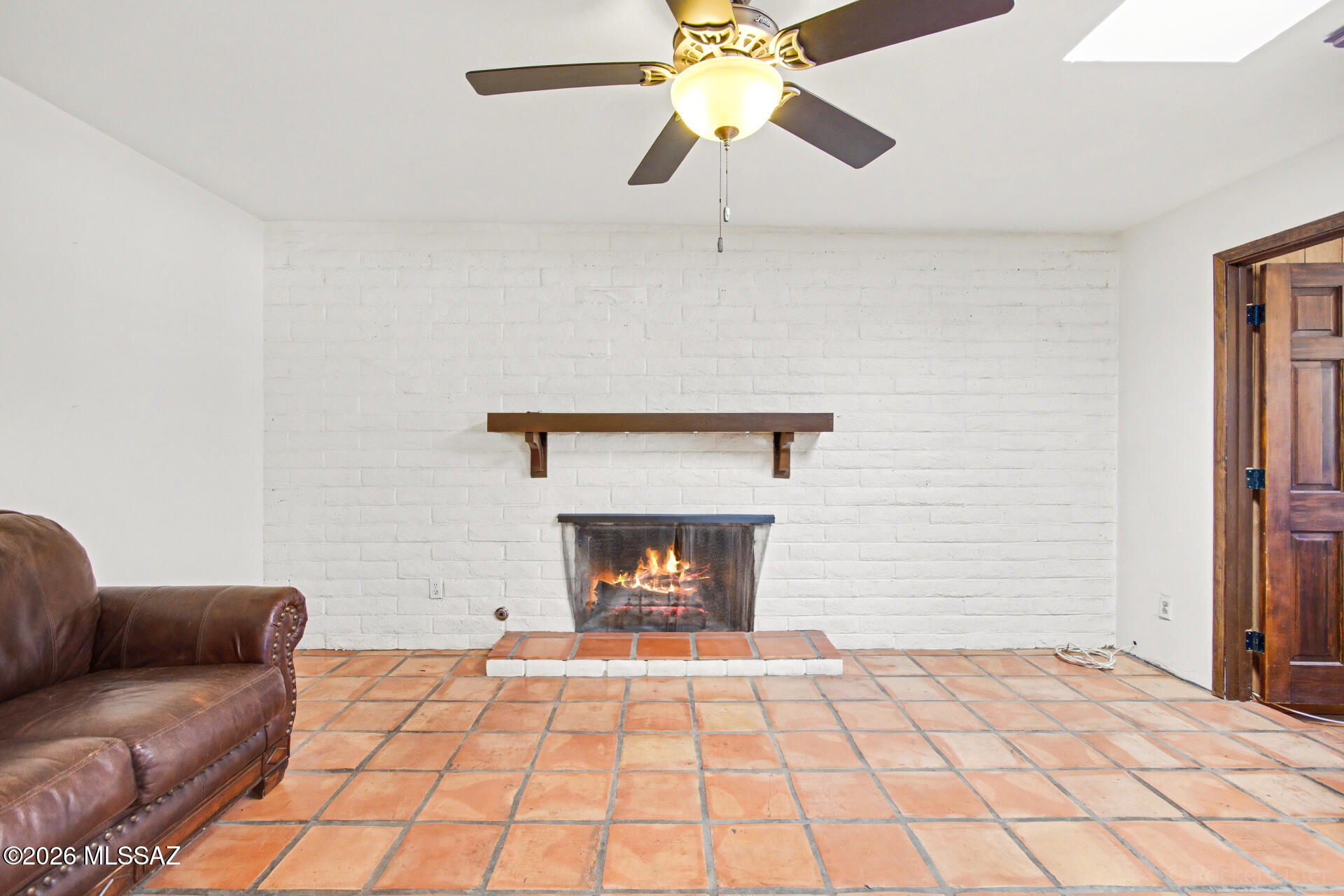 Broadway East (254-390) - Residential