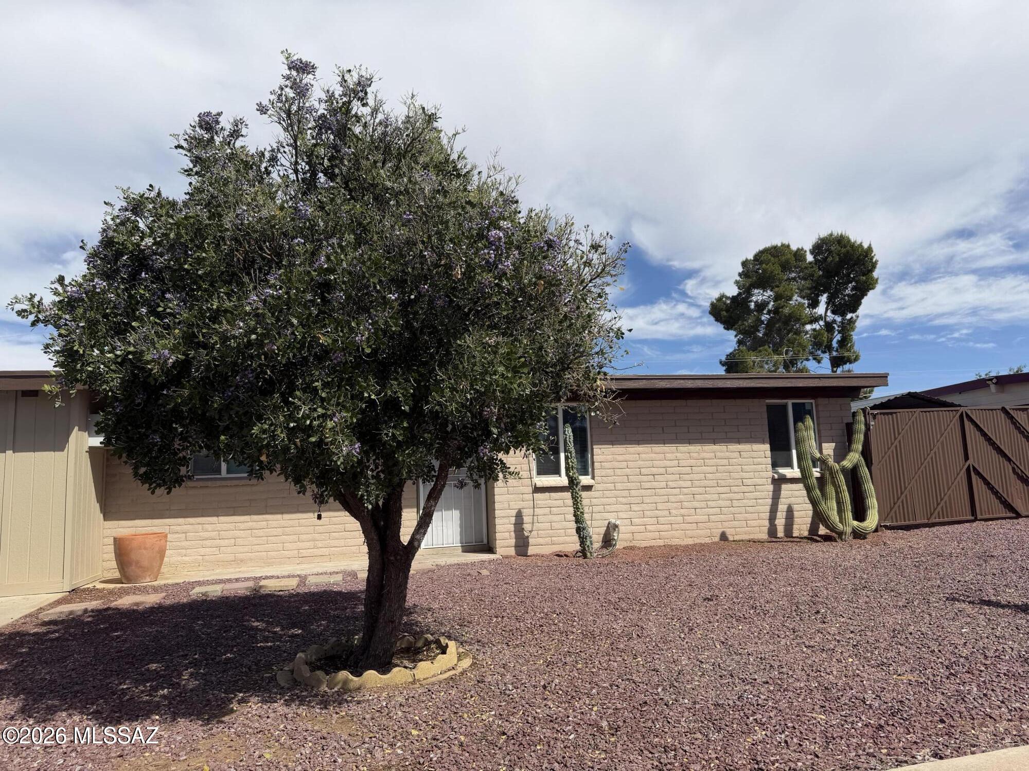 Vista Del Prado (1-274) - Residential