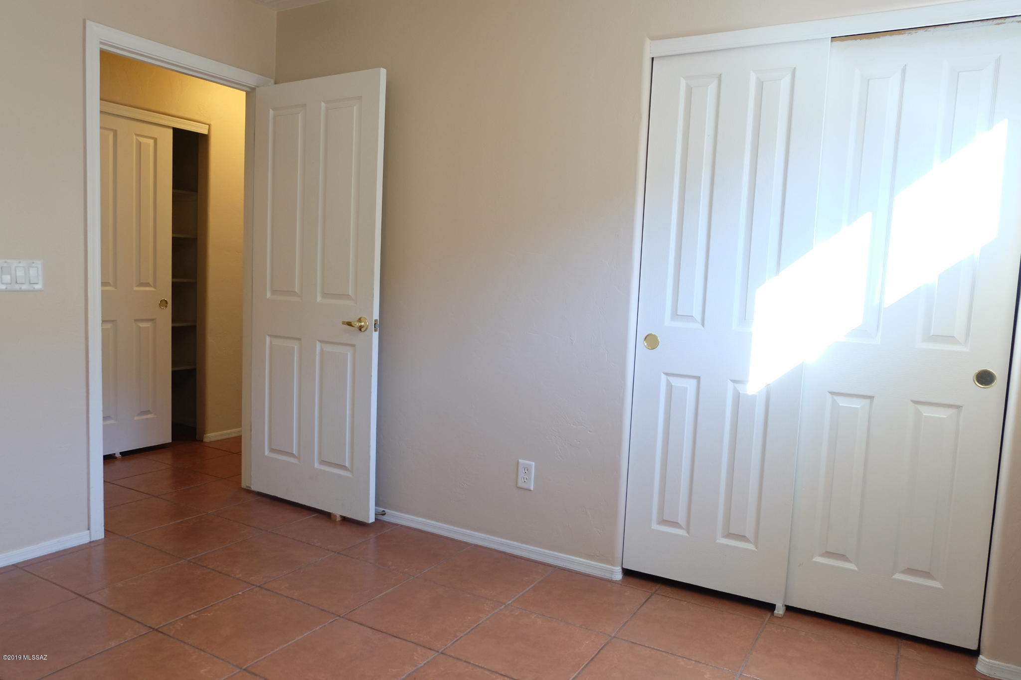Valencia Reserve South (1-315) - Residential Lease
