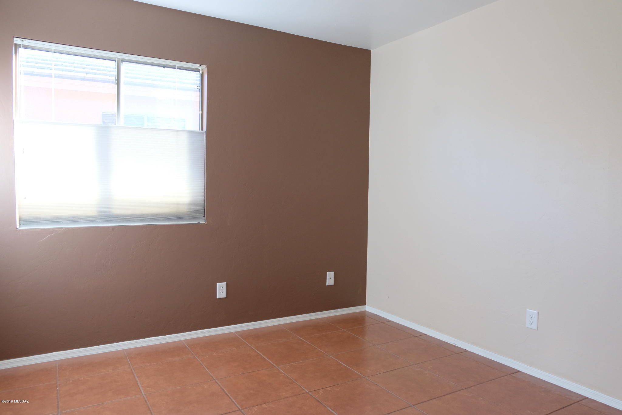 Valencia Reserve South (1-315) - Residential Lease