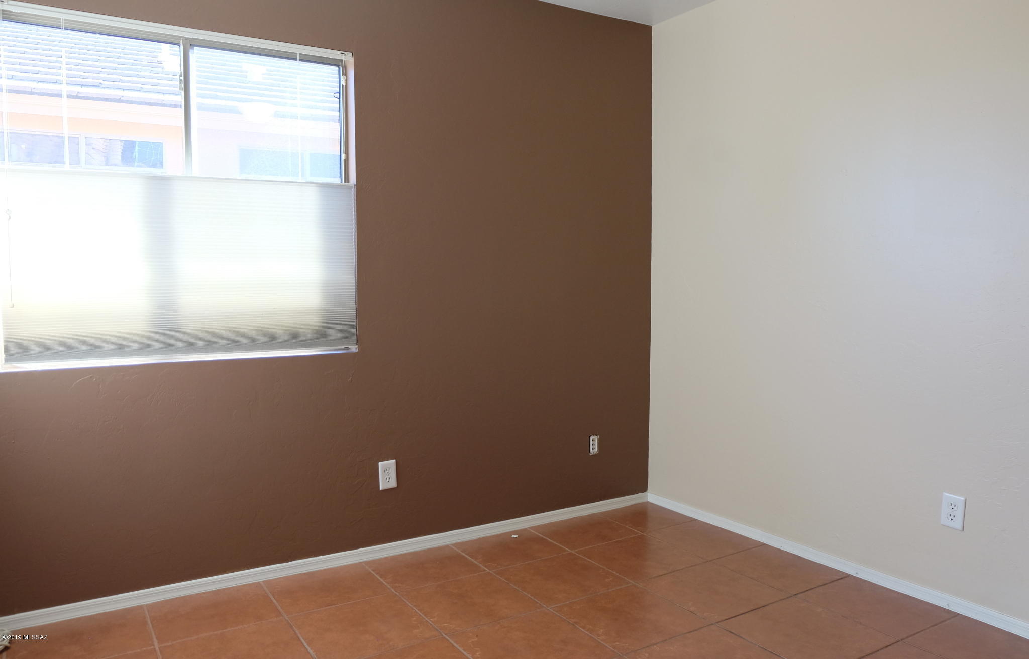 Valencia Reserve South (1-315) - Residential Lease