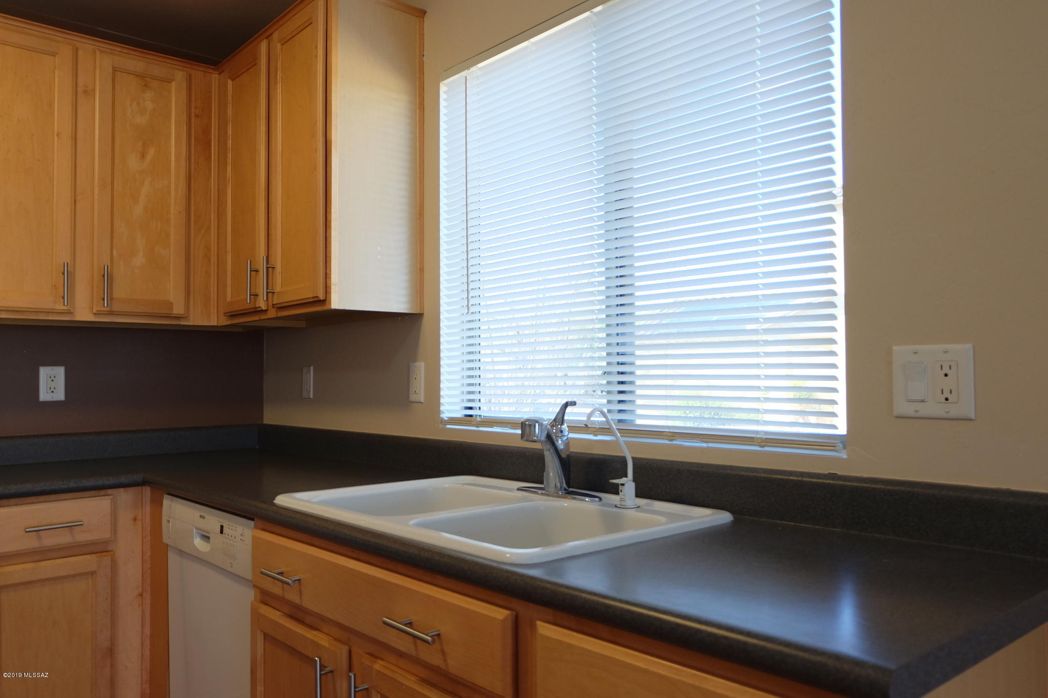 Valencia Reserve South (1-315) - Residential Lease