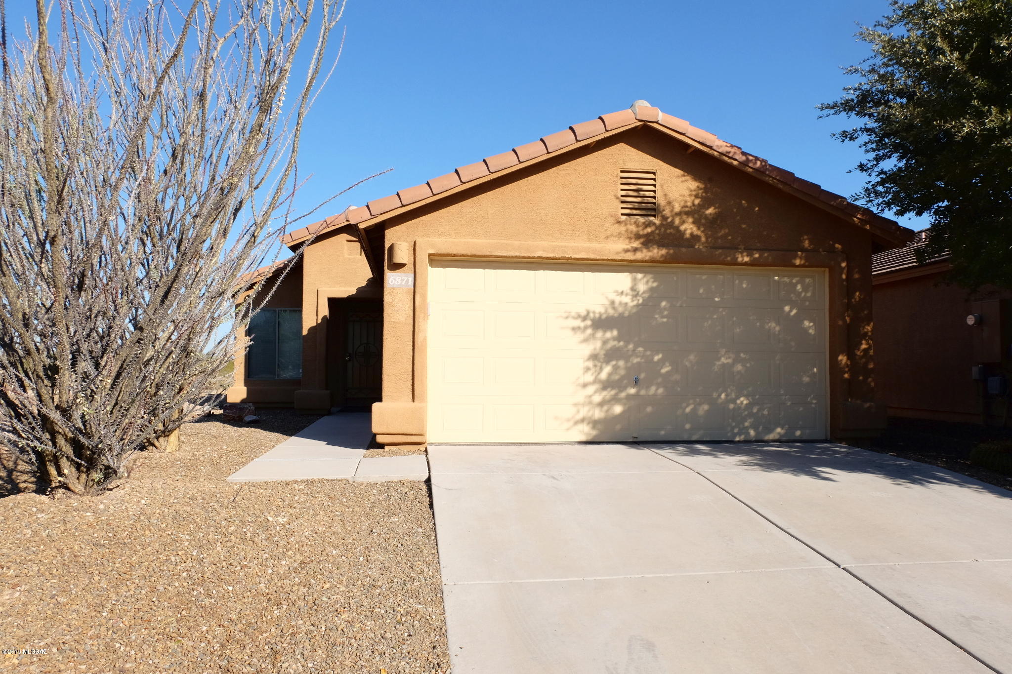 Valencia Reserve South (1-315) - Residential Lease