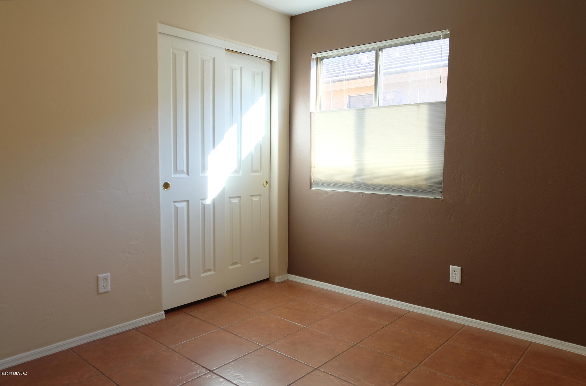 Valencia Reserve South (1-315) - Residential Lease
