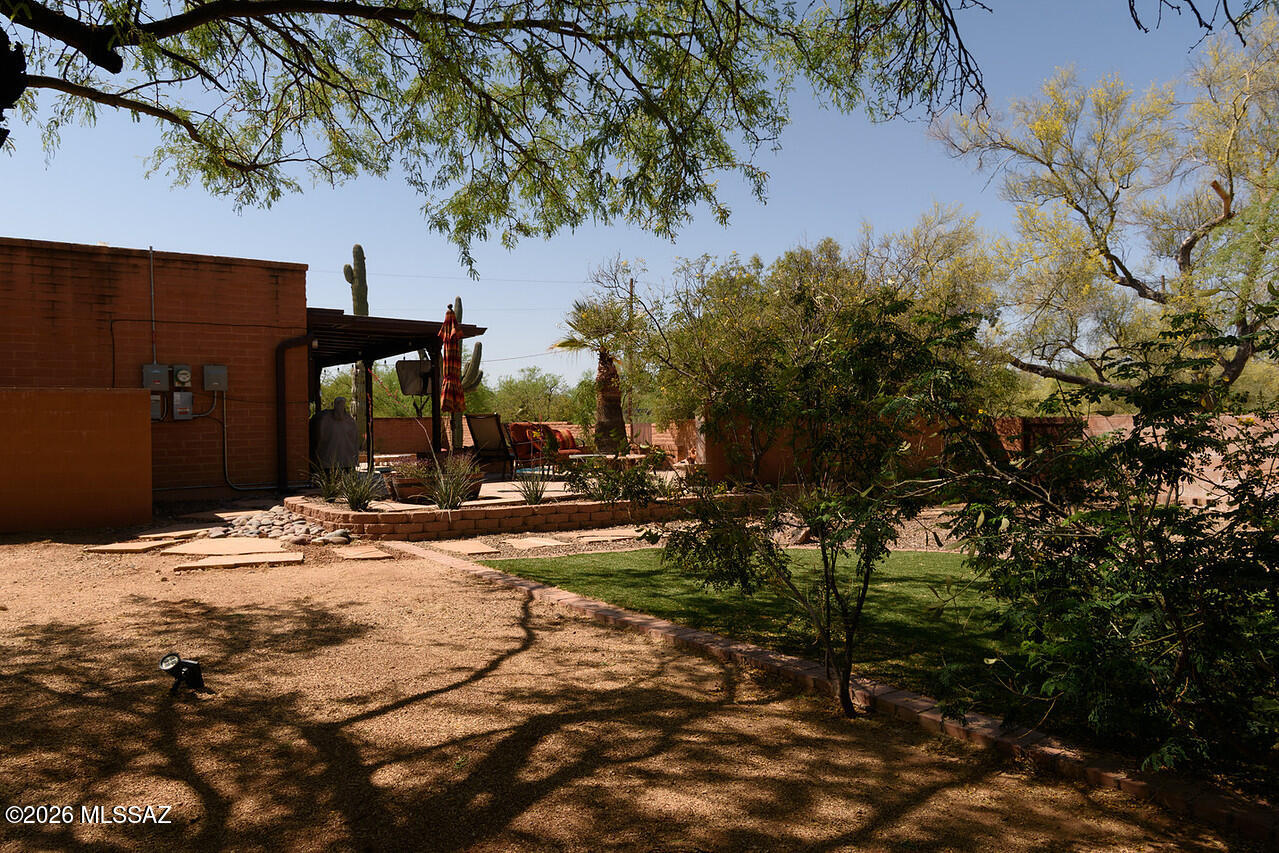 Sunset Manor(1-92) - Residential