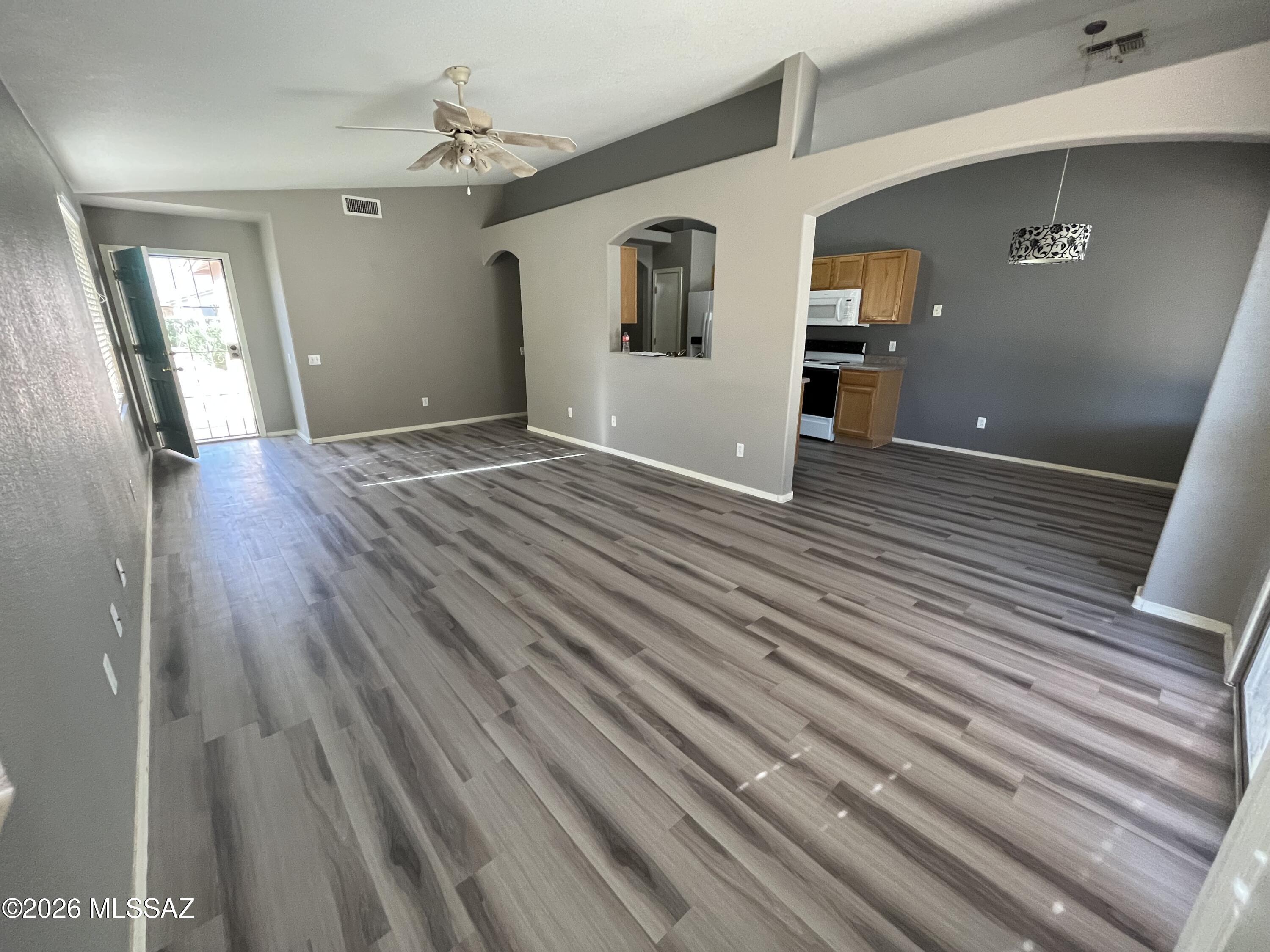 Arroyo Ridge (1 - 184) - Residential Lease