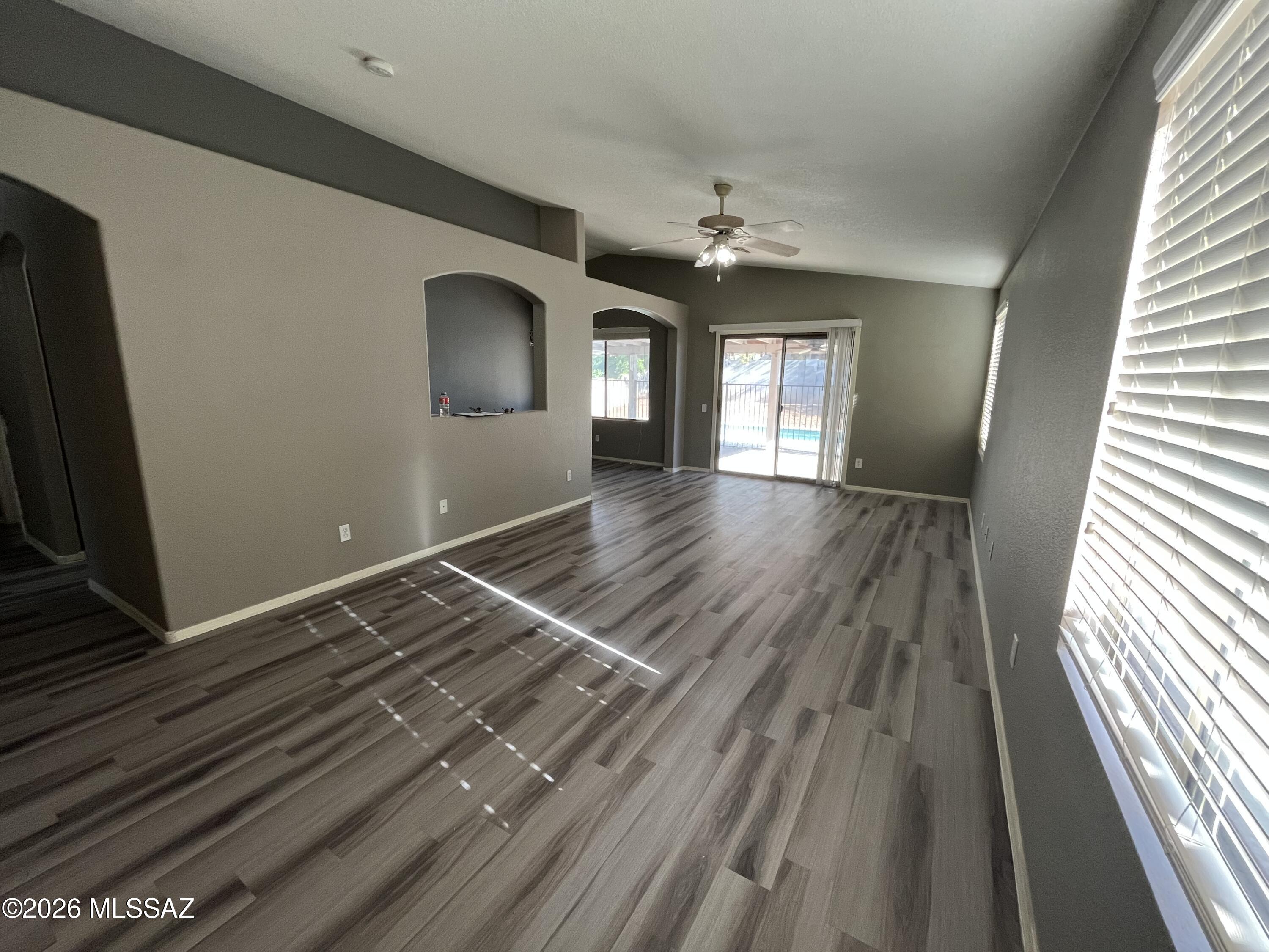 Arroyo Ridge (1 - 184) - Residential Lease