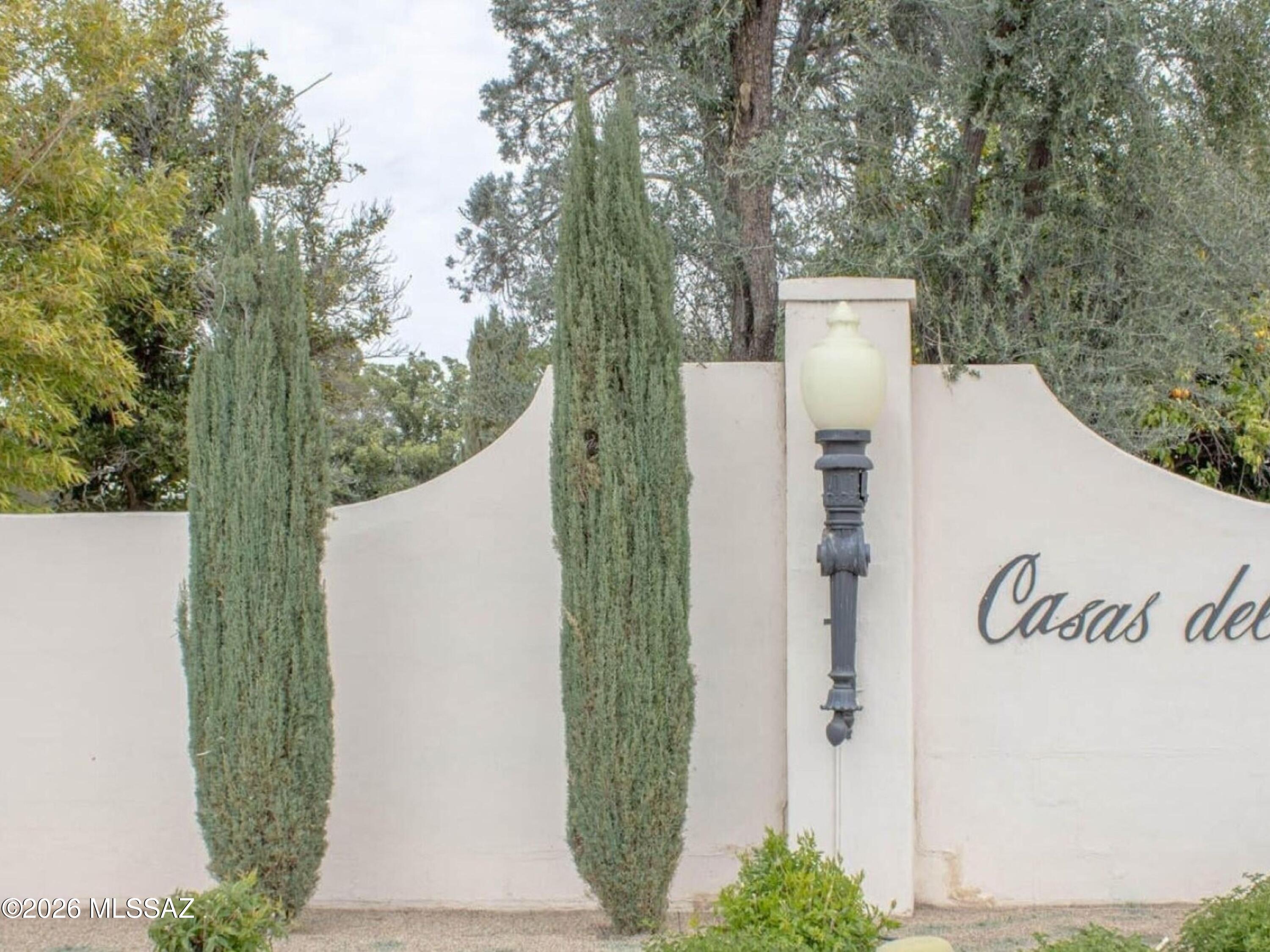Casas De Oro(1-2) - Residential