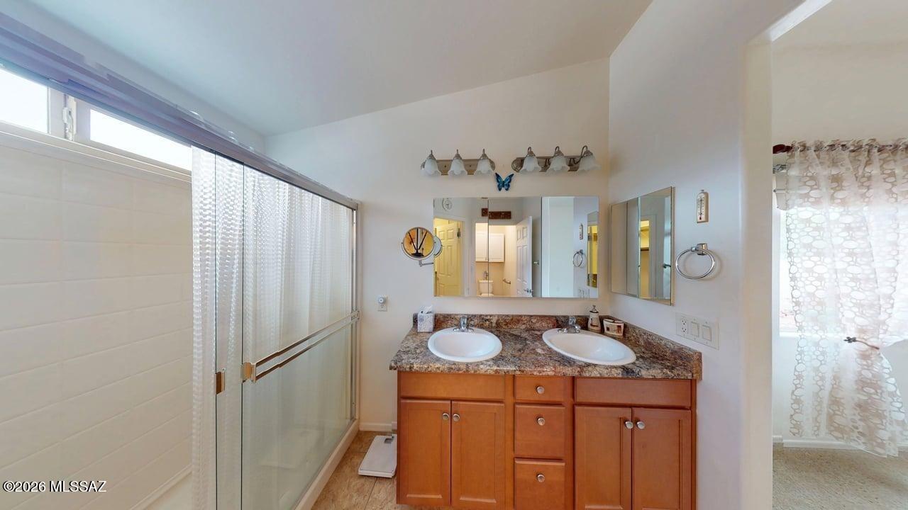 Interstate 10 and Kolb Road - Residential Lease