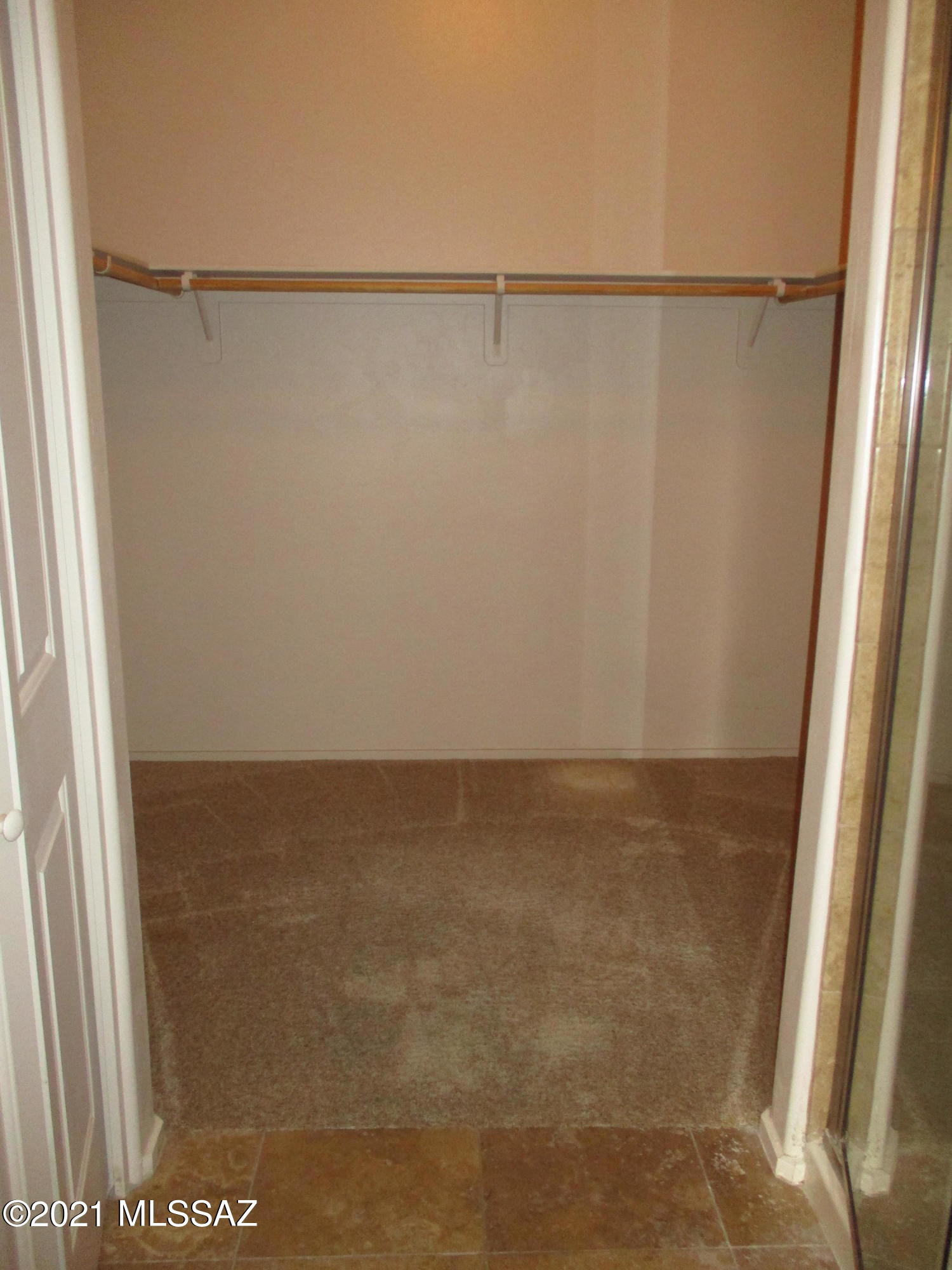 Placita Escondida Bldgs 18-20 Units 1-204 - Residential Lease