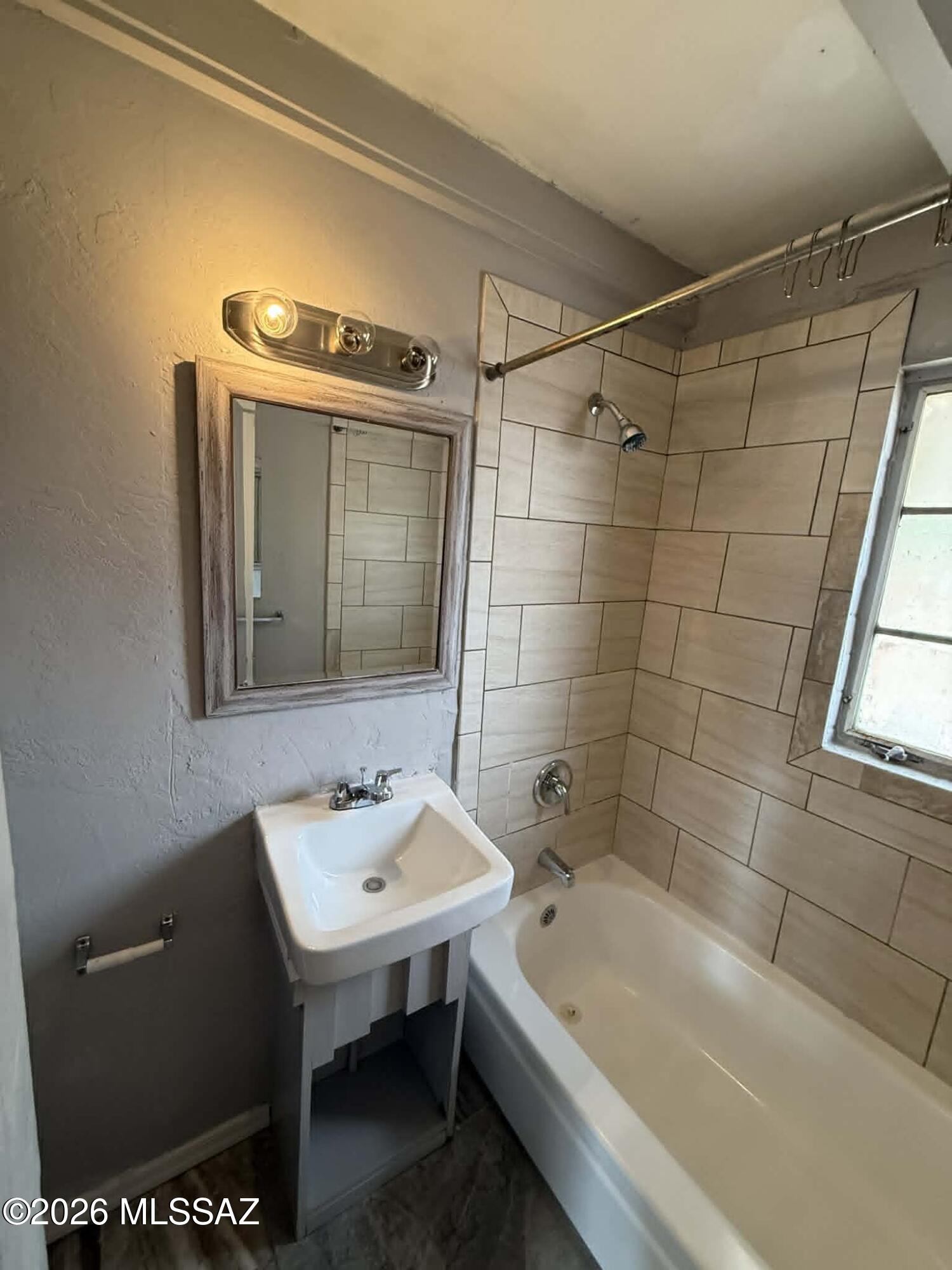 Alvernon Addition - Residential Lease