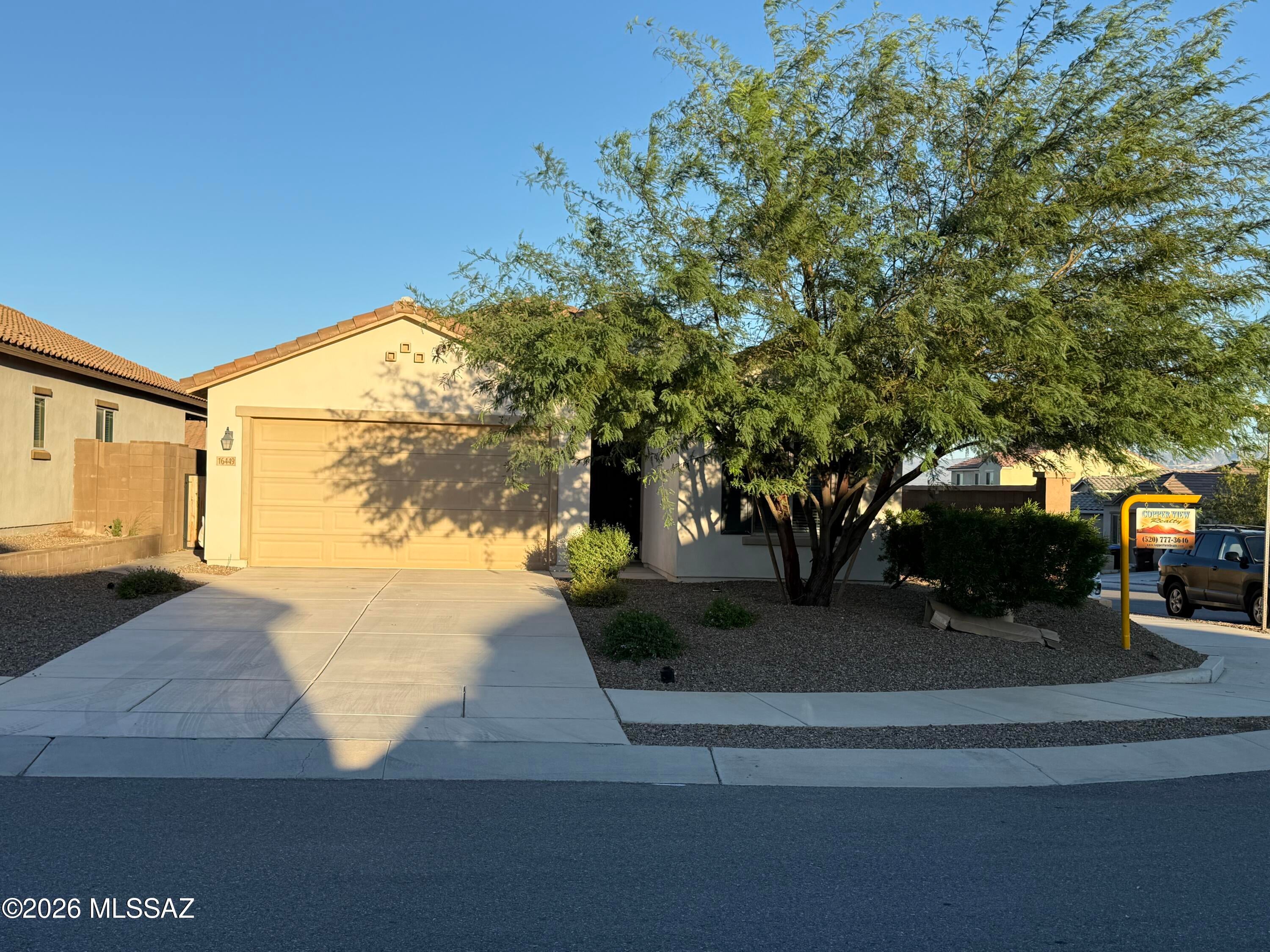 Situated on lovely corner lot with mature landscaping this home features 3 bedrooms (carpeted), 2 baths.  Spacious living area open to kitchen, granite counters in kitchen & Stainless appliances , cultured marble in baths. Tile floors in living and traffic areas.
Screened back patio and walled yard