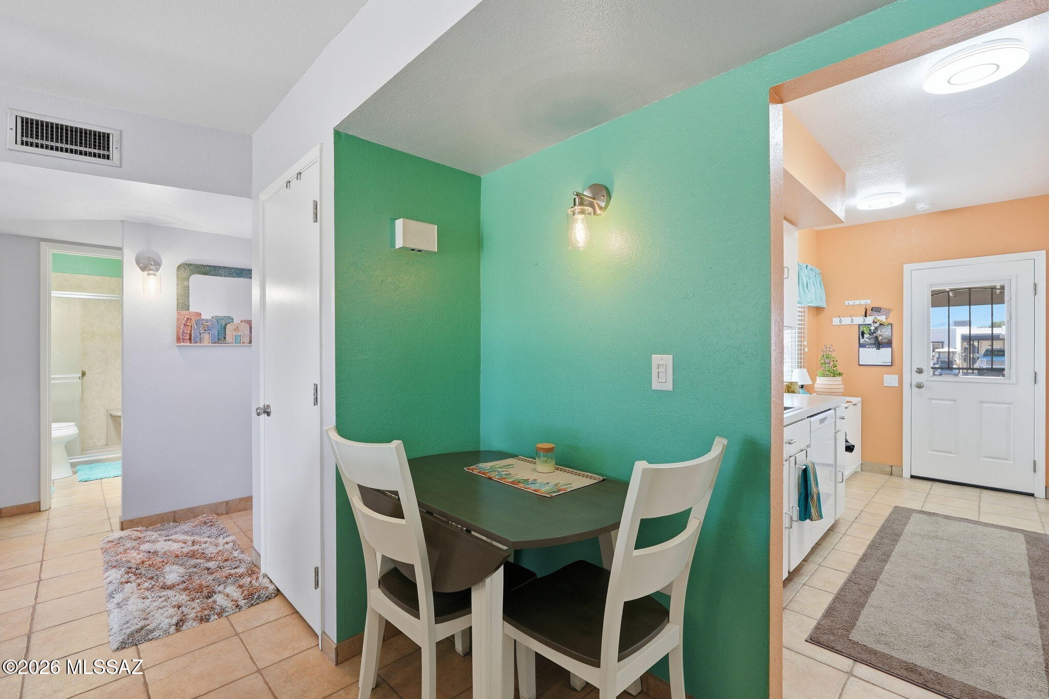 Green Valley Townhouses NO.7 - Residential