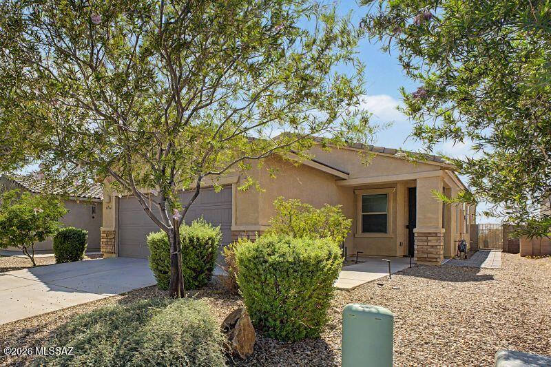 Rancho Del Lago (1-100) - Residential Lease