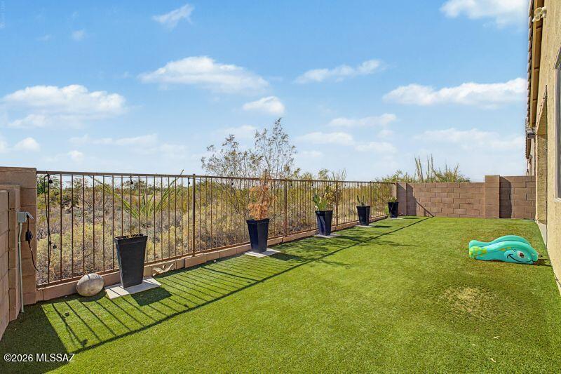 Rancho Del Lago (1-100) - Residential Lease