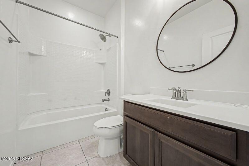 Rancho Del Lago (1-100) - Residential Lease
