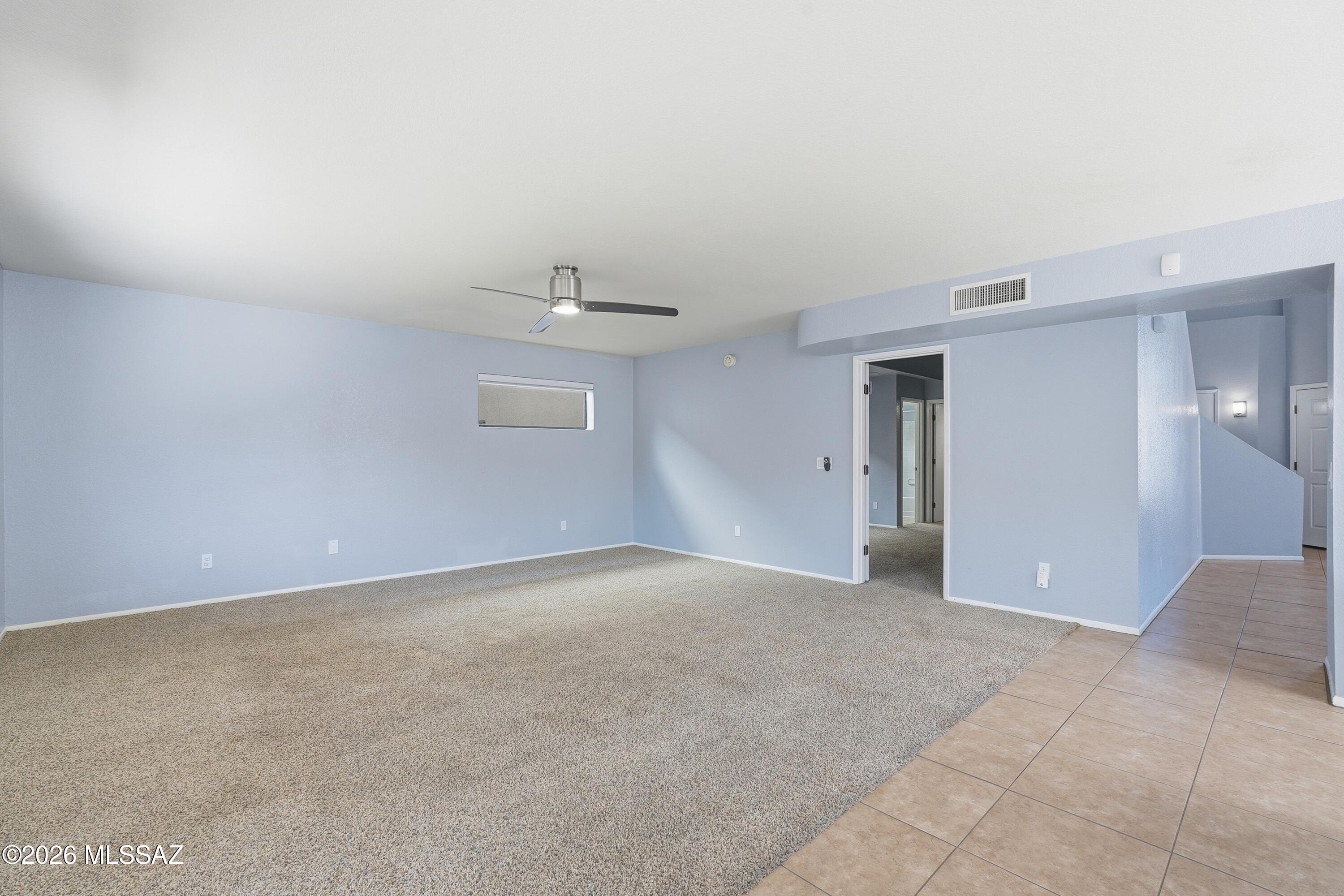 Hacienda Del Oro (1-879) - Residential Lease